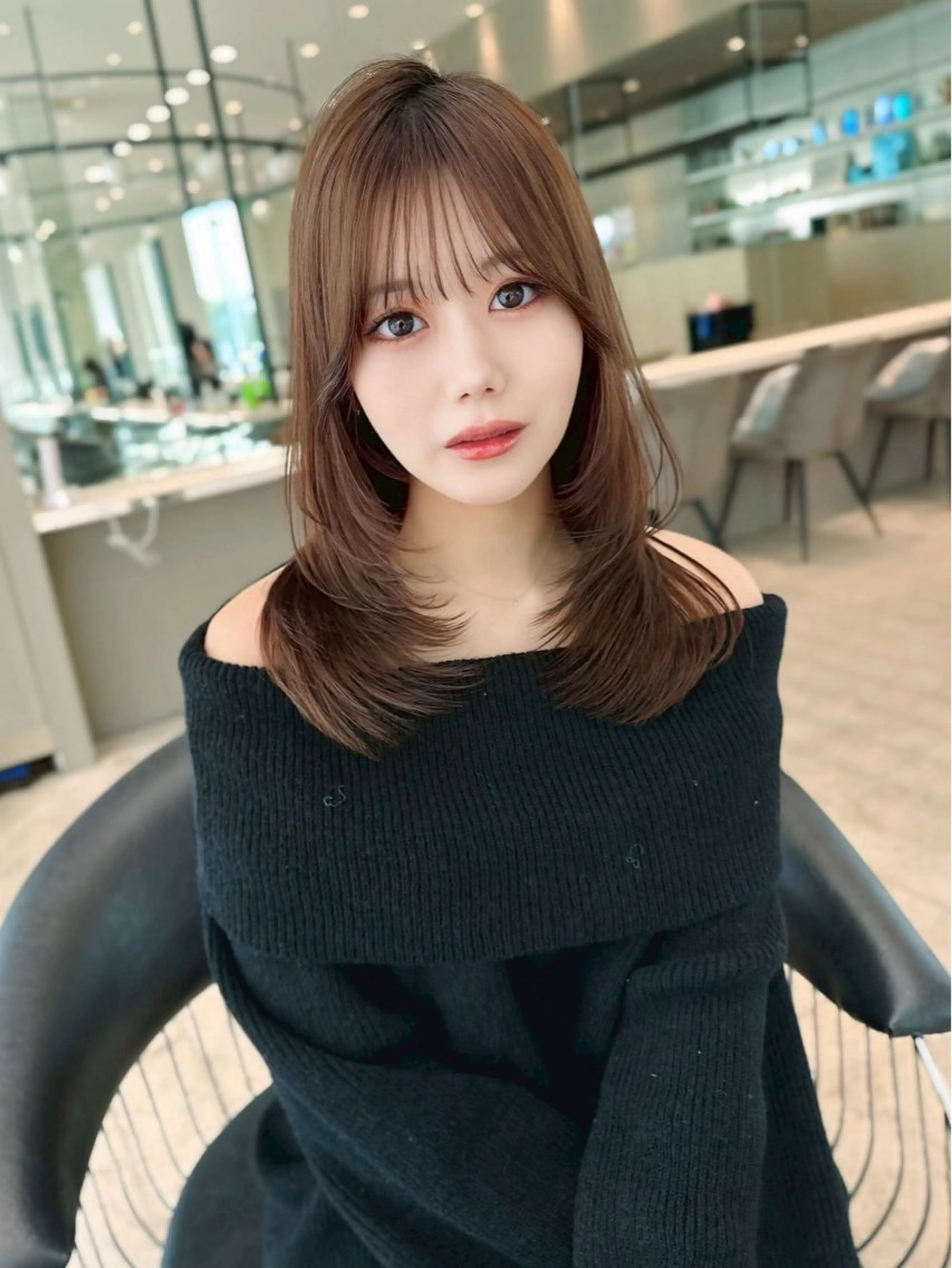 セミロング ヘアカラー トリートメント 浅井 琥珀のヘアスタイル