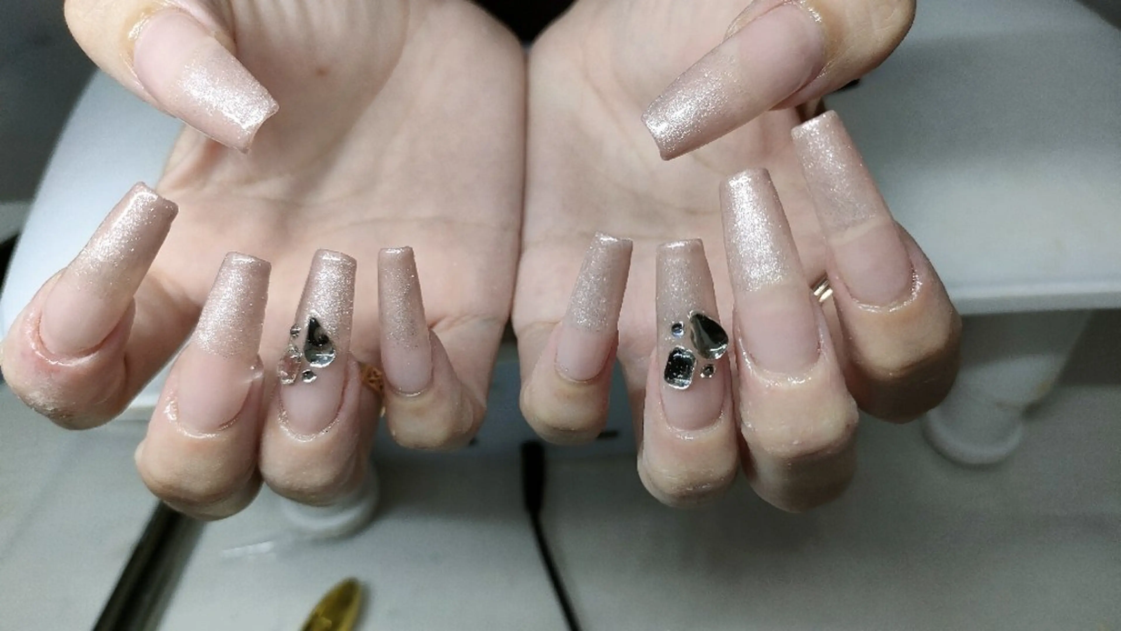 ネイル グラデーション マグネットネイル ハンドネイル fox. nail_ayanaのネイルデザイン