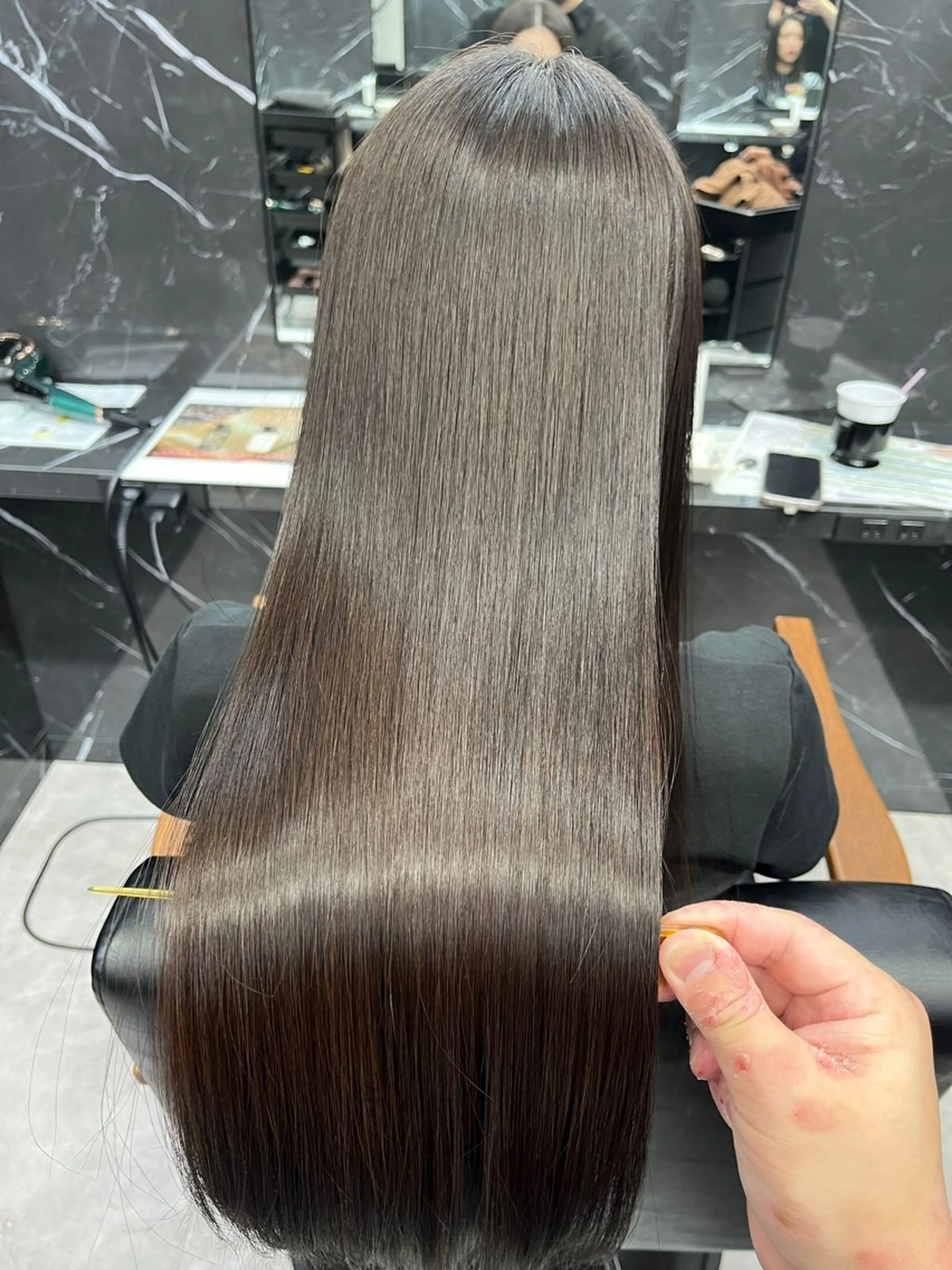 ロング カラー くせ毛 SALOWIN神戸三宮Suite店所属・神戸本格派髪質改善 /MITSUKIのヘアスタイル