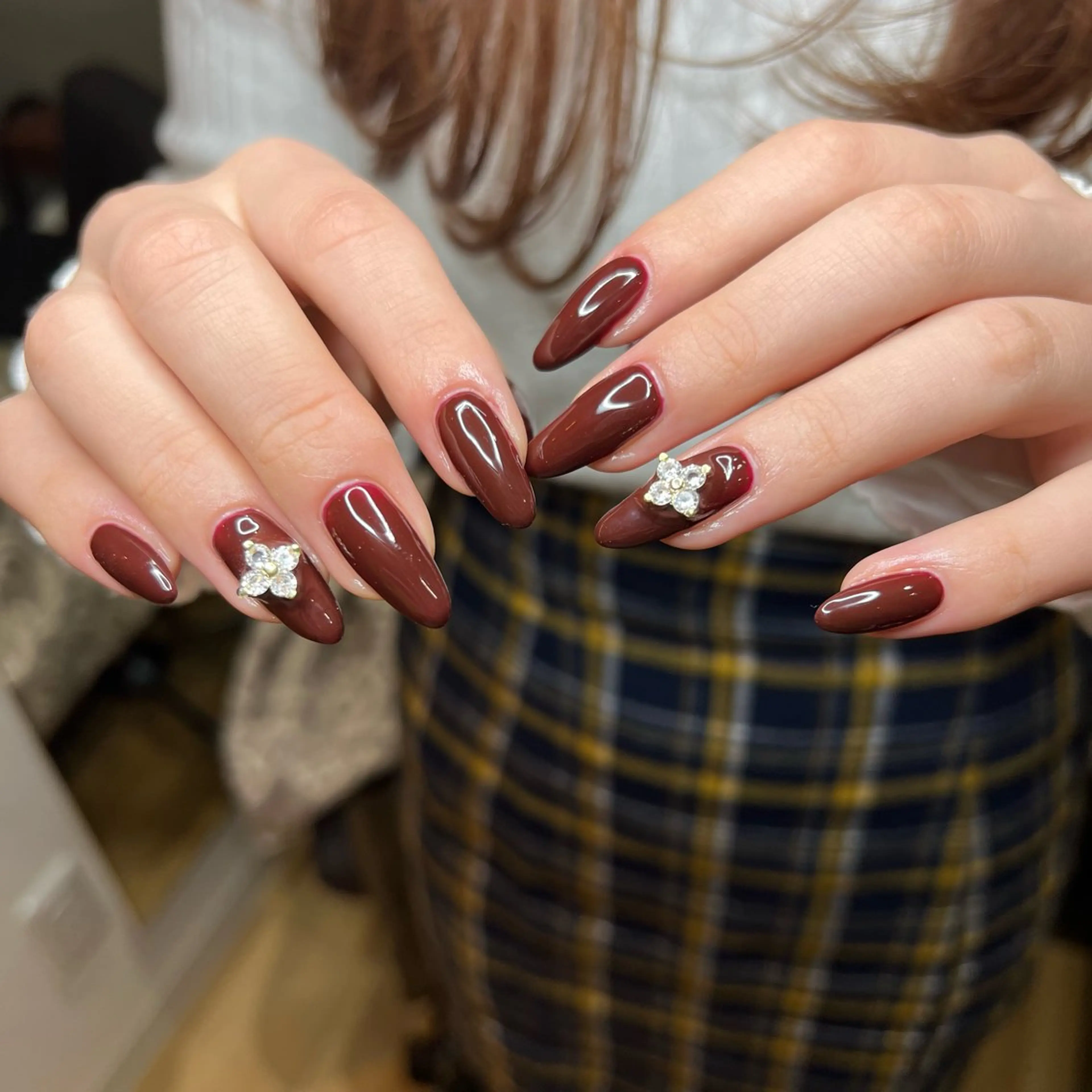 ネイル ハンドネイル vary clue所属・nailist🌻 YUKARIのネイルデザイン