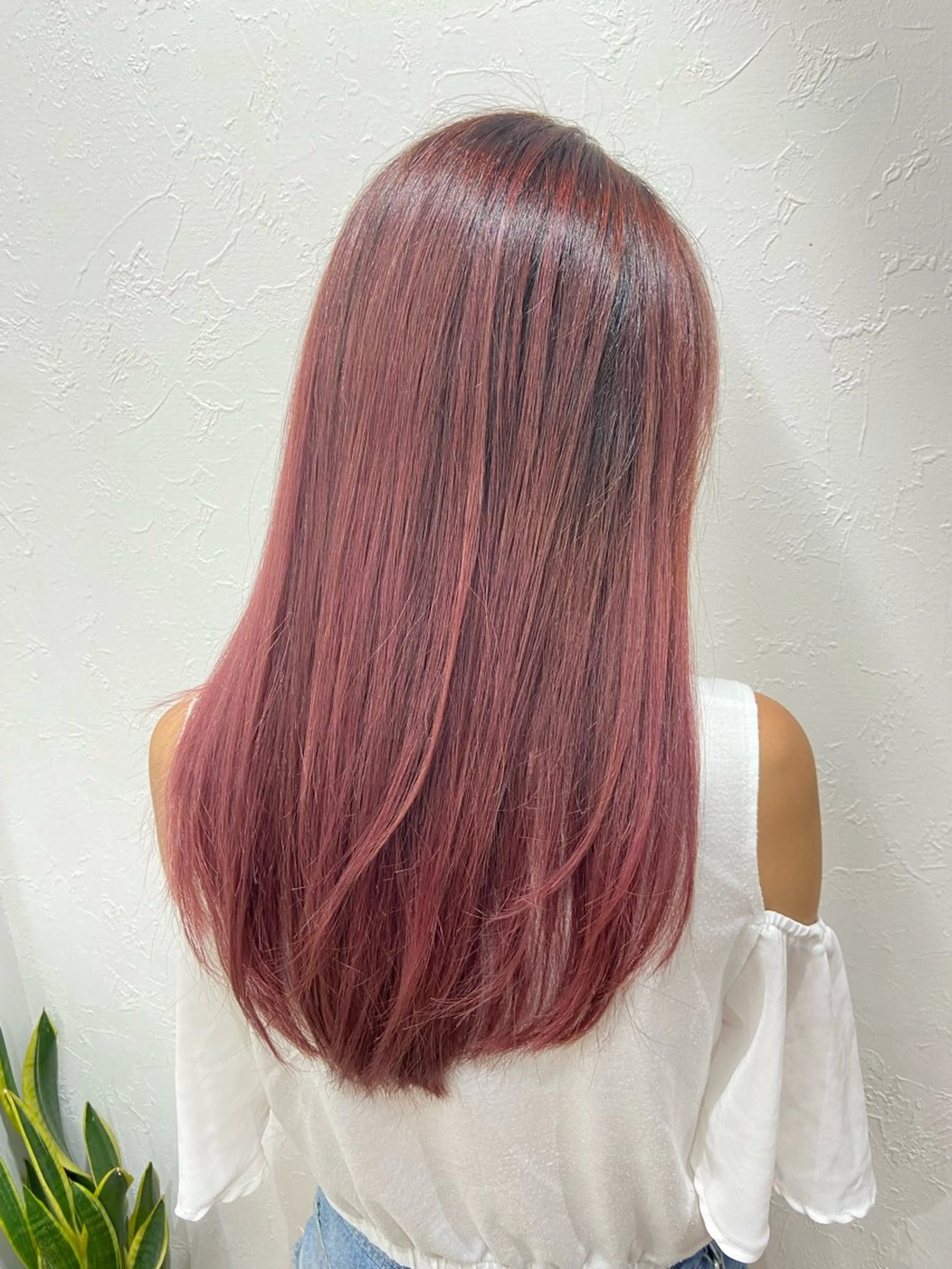 ロング カラー バレイヤージュ デザインカラー ピンクカラー レイヤーカット カット ヘアカラー Kensho 京都駅 ケアブリーチのヘアスタイル