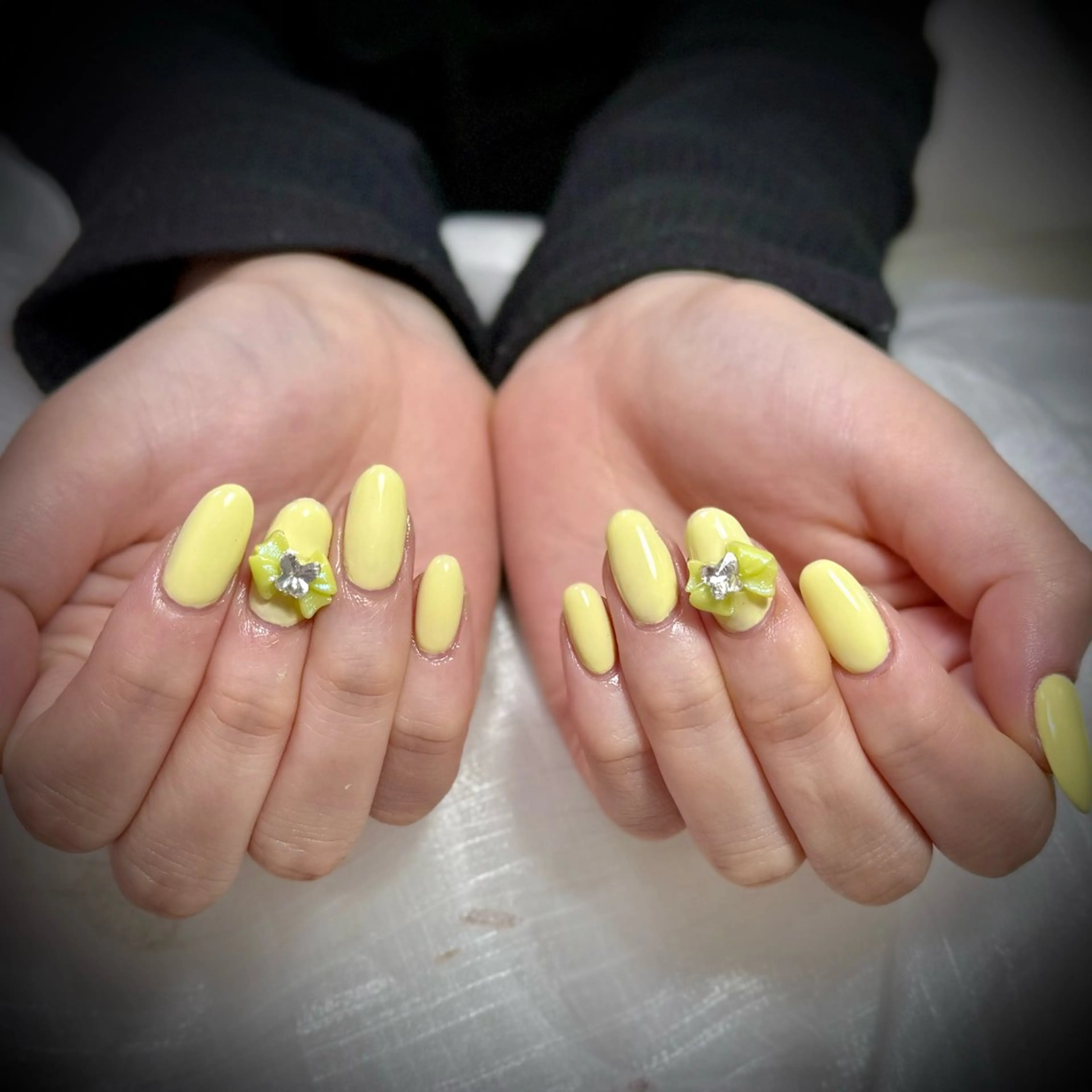 ネイル ハンドネイル エクラNailサロン ミオのネイルデザイン