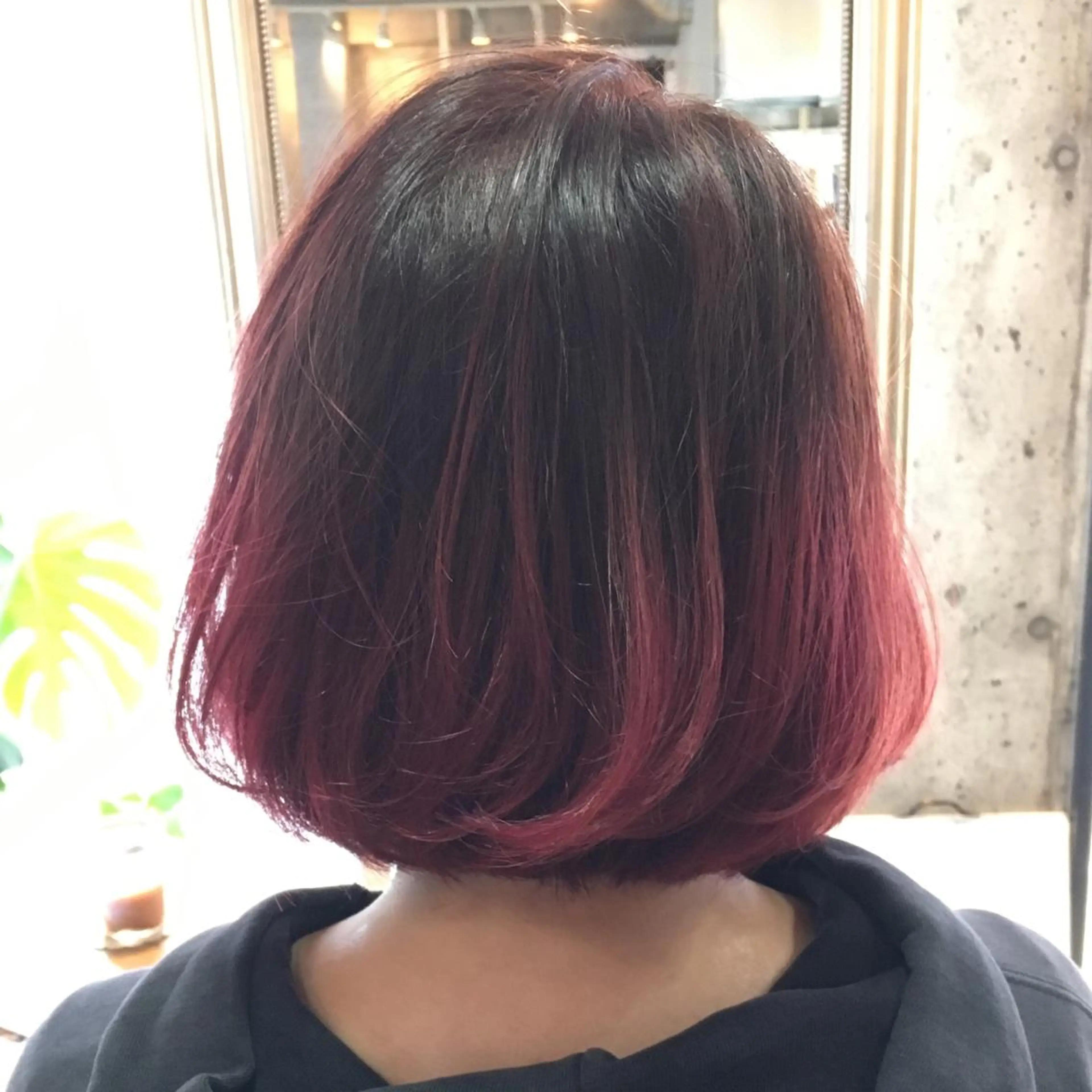 ショート カラー ダブルカラー グラデーションカラー レッドカラー 北條 優輝のヘアスタイル