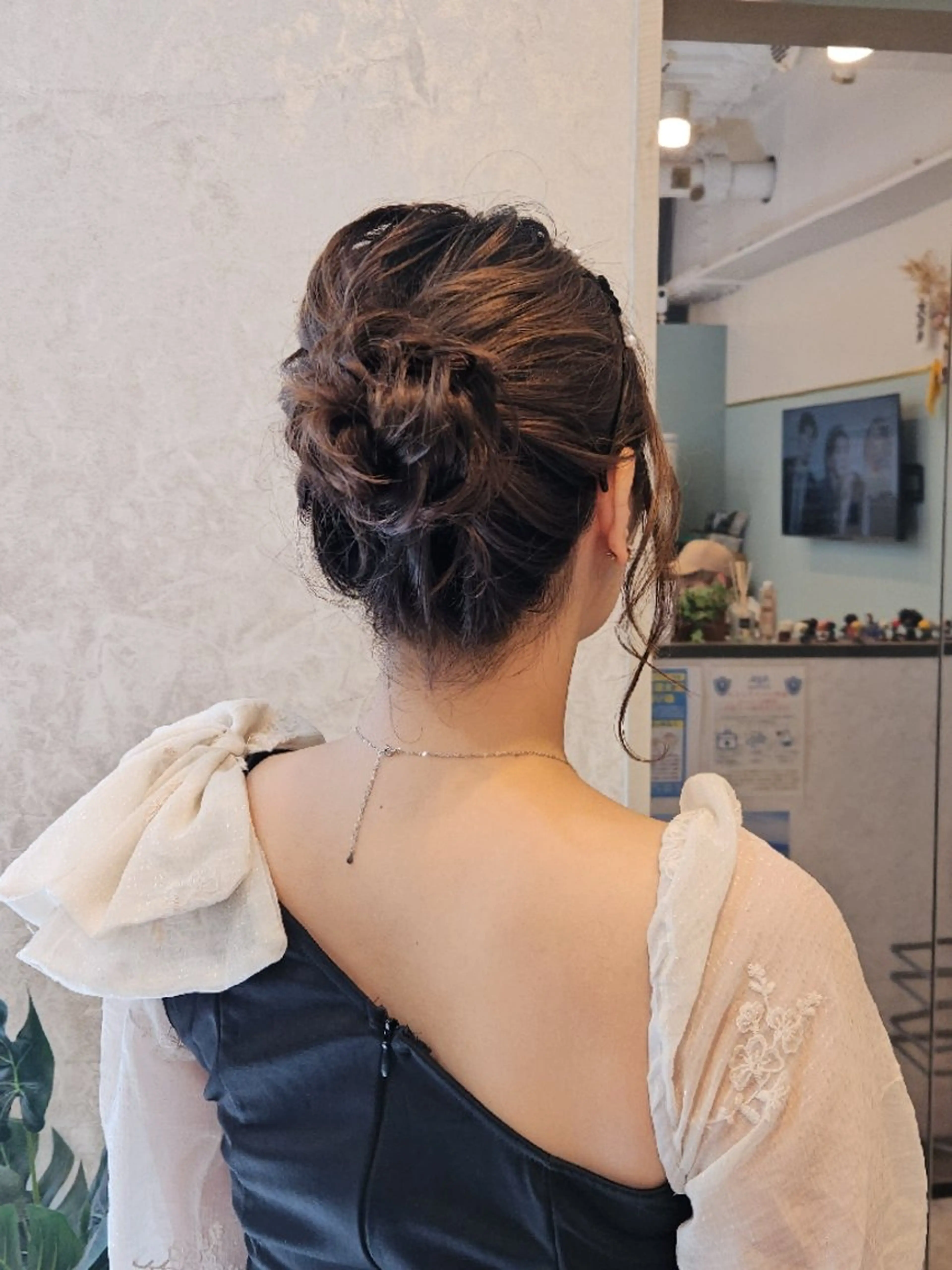 セミロング ヘアアレンジ 韓国風ヘア レイヤーカット ヘアセット ミク🇰🇷 /Agu hairのヘアスタイル