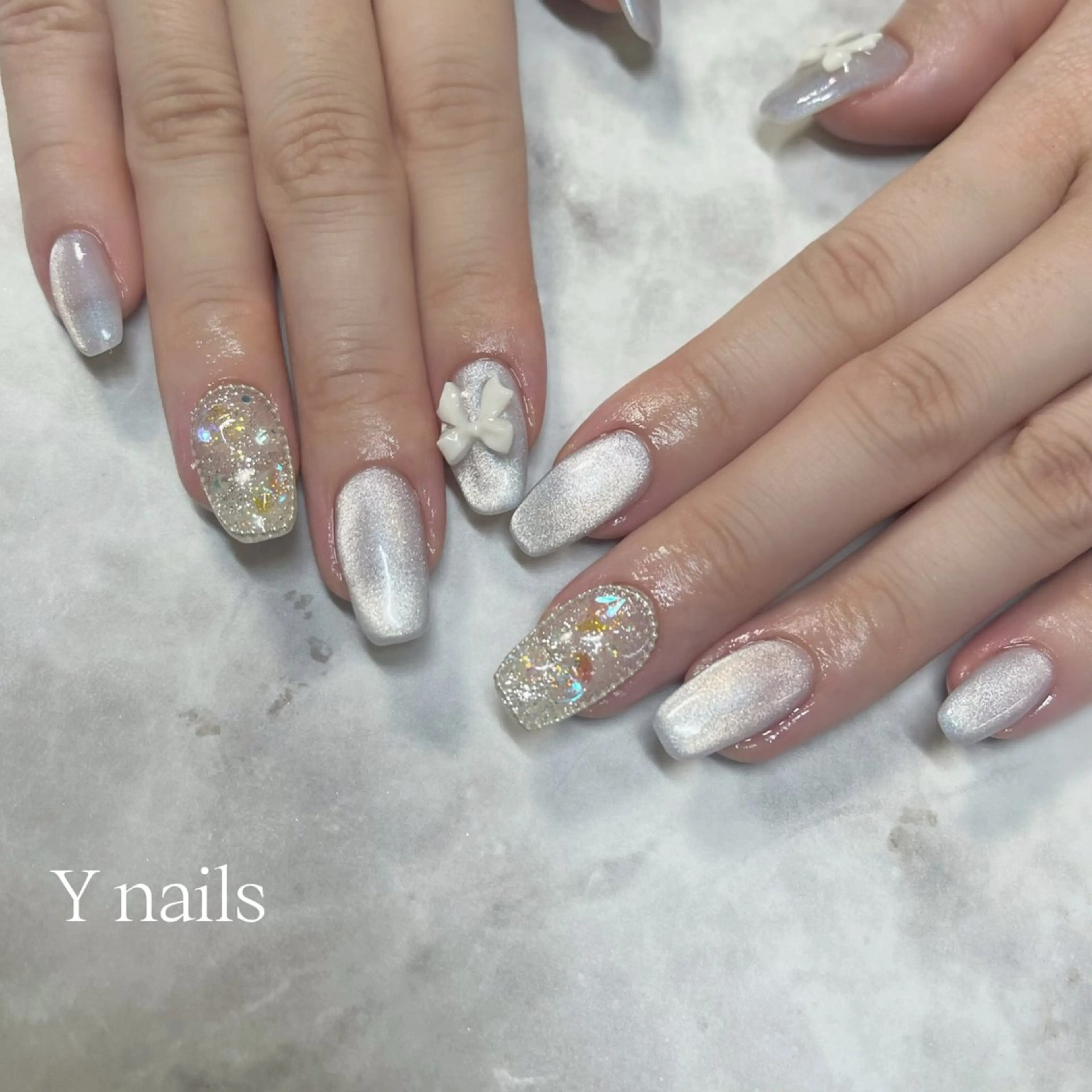 ネイル リボン ストーンネイル ハンドネイル 桜井 Y nailsのネイルデザイン