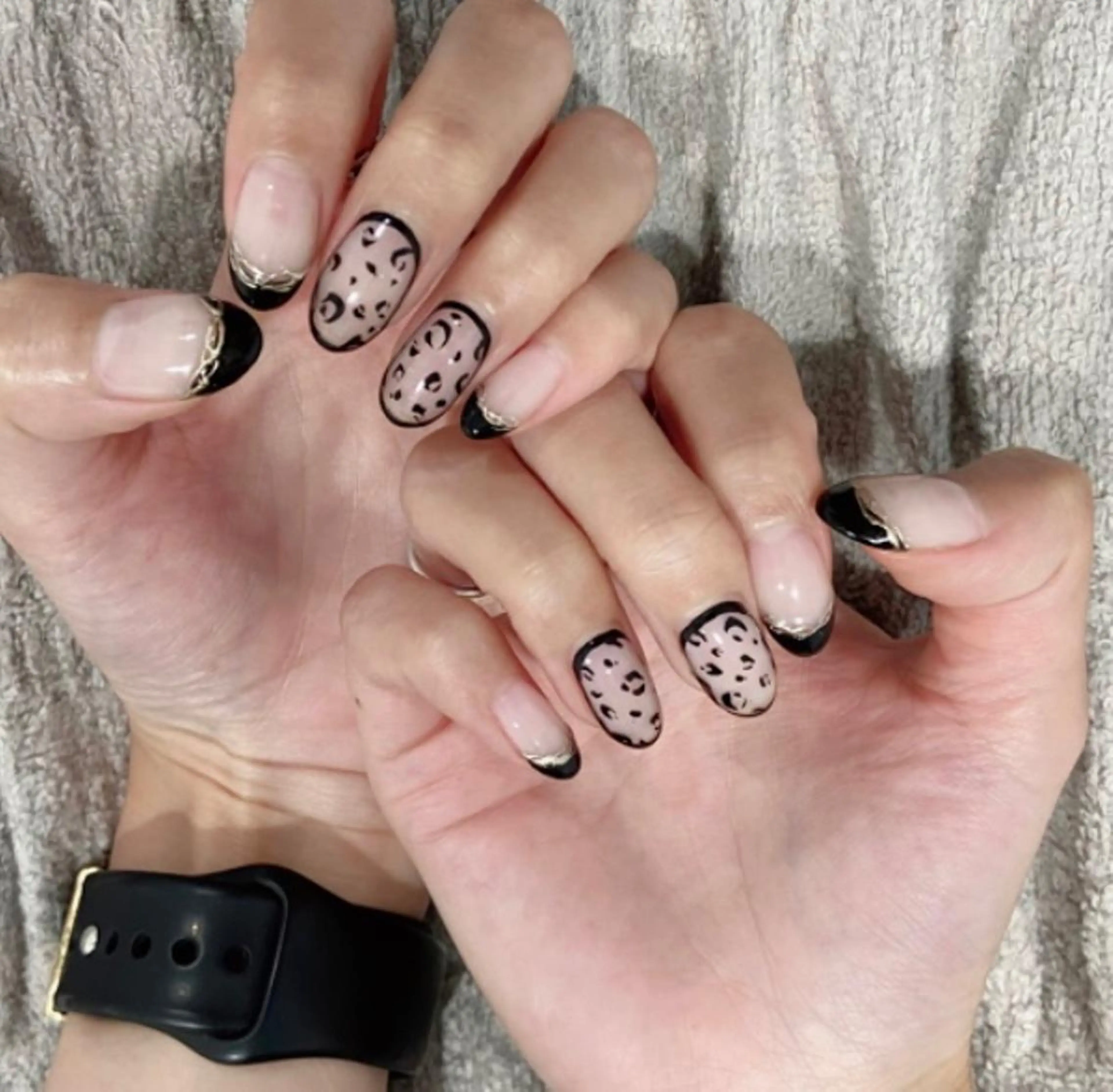 ネイル ハンドネイル *RAIMU* HOLOGRAMのネイルデザイン