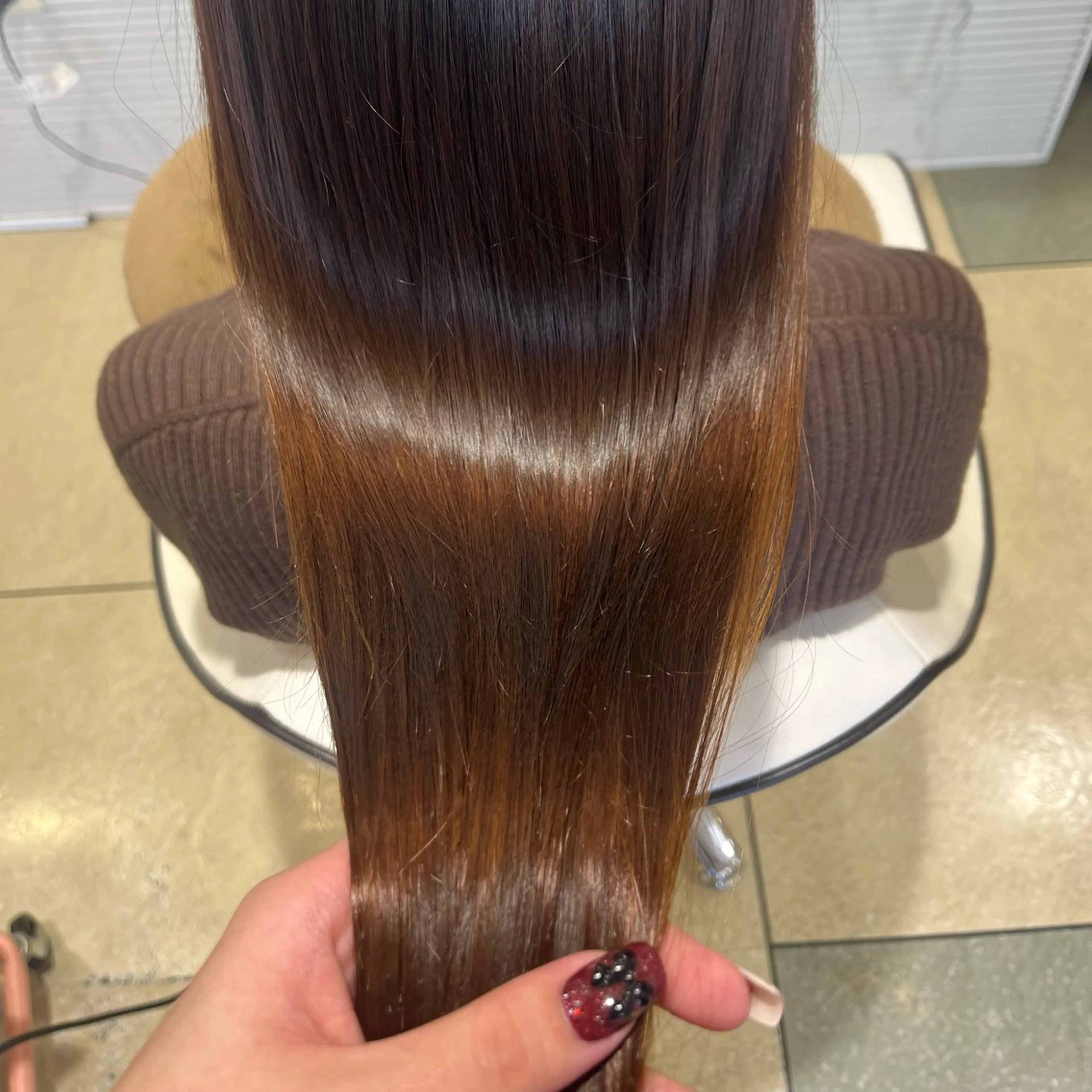 ロング カラー ブラウン/レイヤー /縮毛矯正/奈那美のヘアスタイル