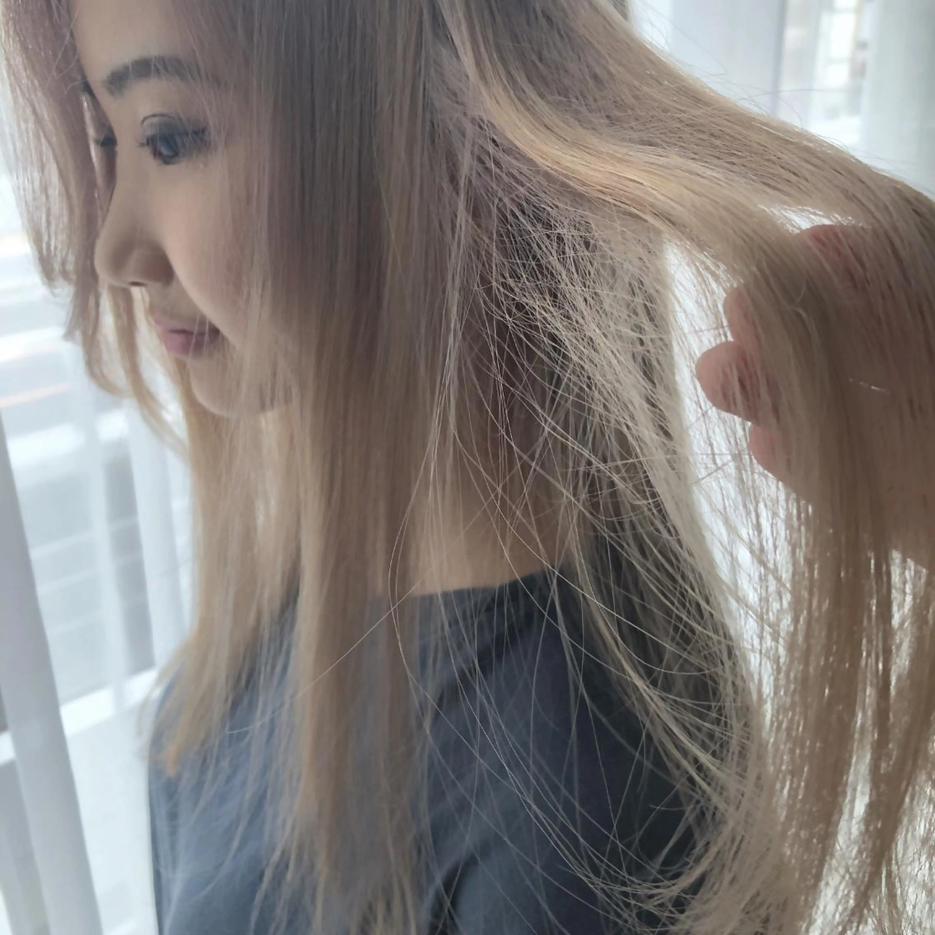 ロング カラー ORIKA 美容室のヘアスタイル