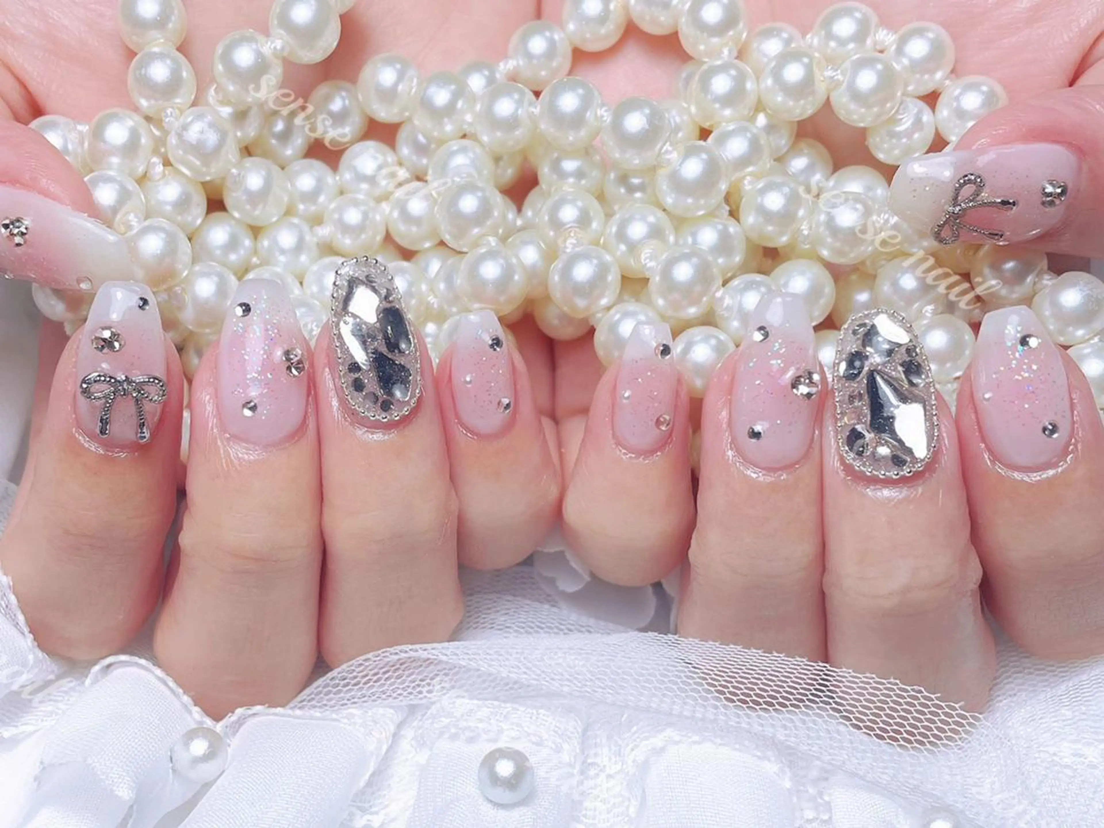 ネイル Queening 🦋のネイルデザイン