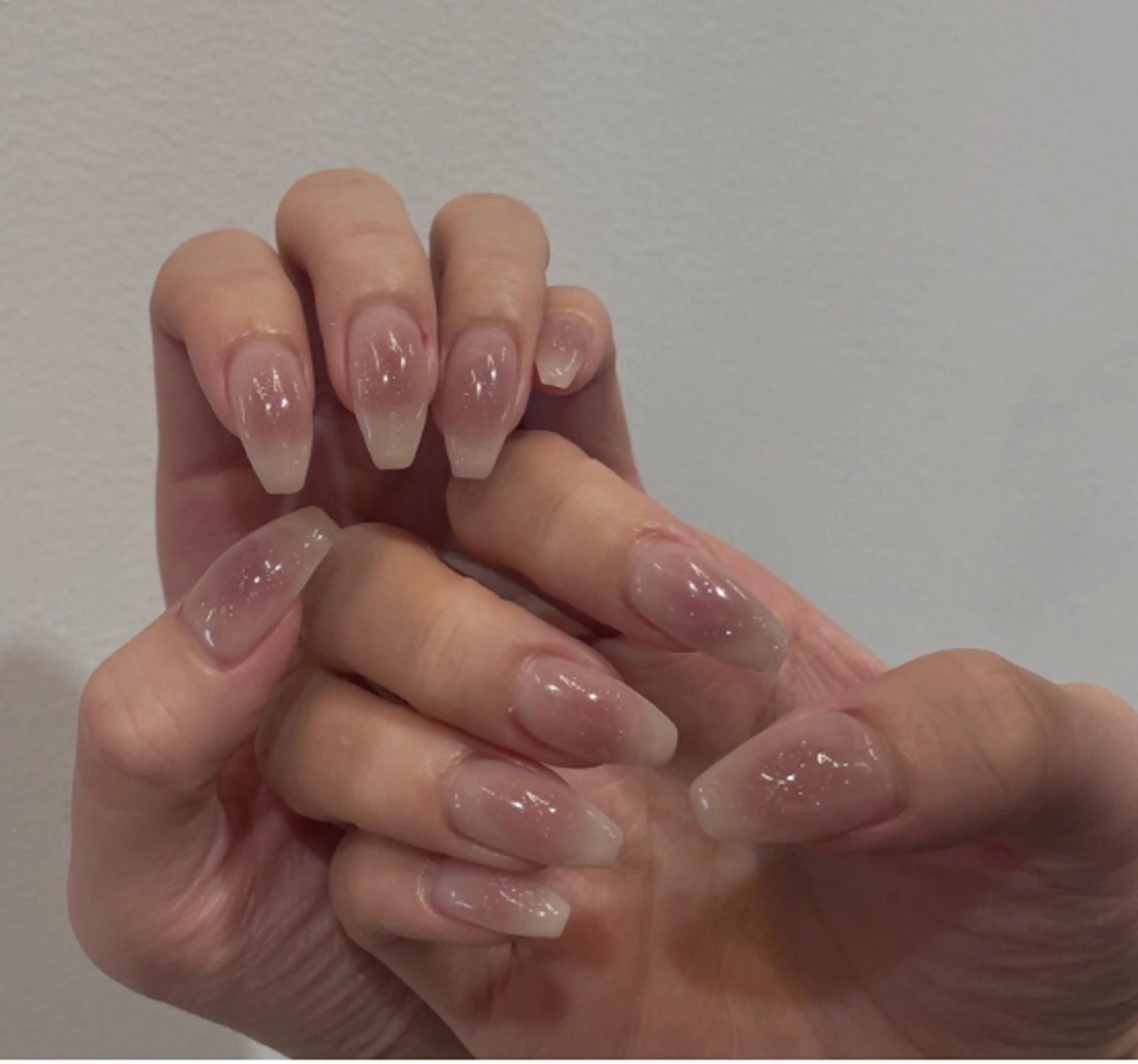 ネイル 長さ出し グラデーション キラキラネイル 韓国ネイル ラメ(グリッター) Chisa Nail Studio所属・チ サのネイルデザイン