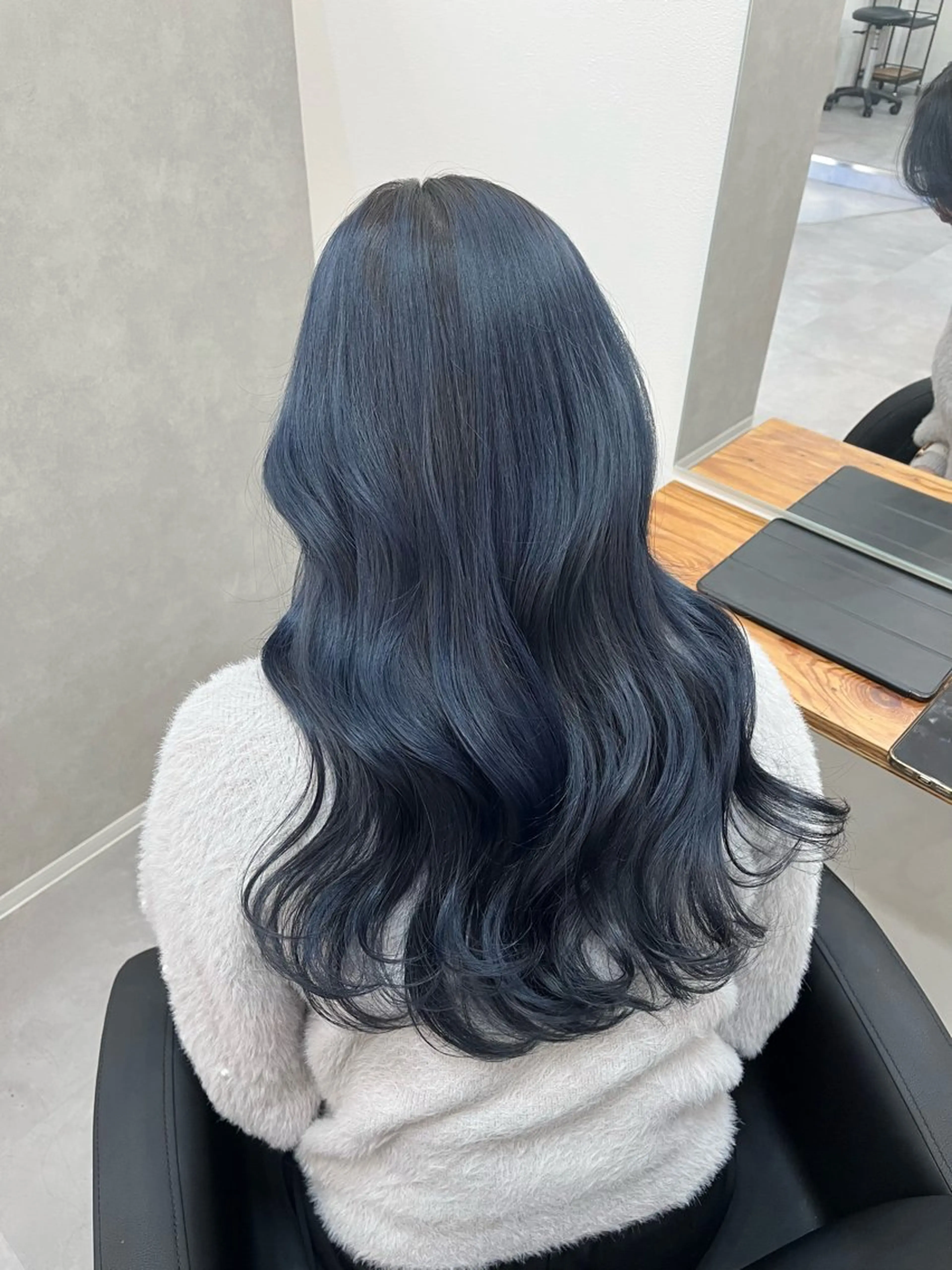 ロング カラー waku所属・菜月/豊橋/ 下地店隔週のヘアスタイル