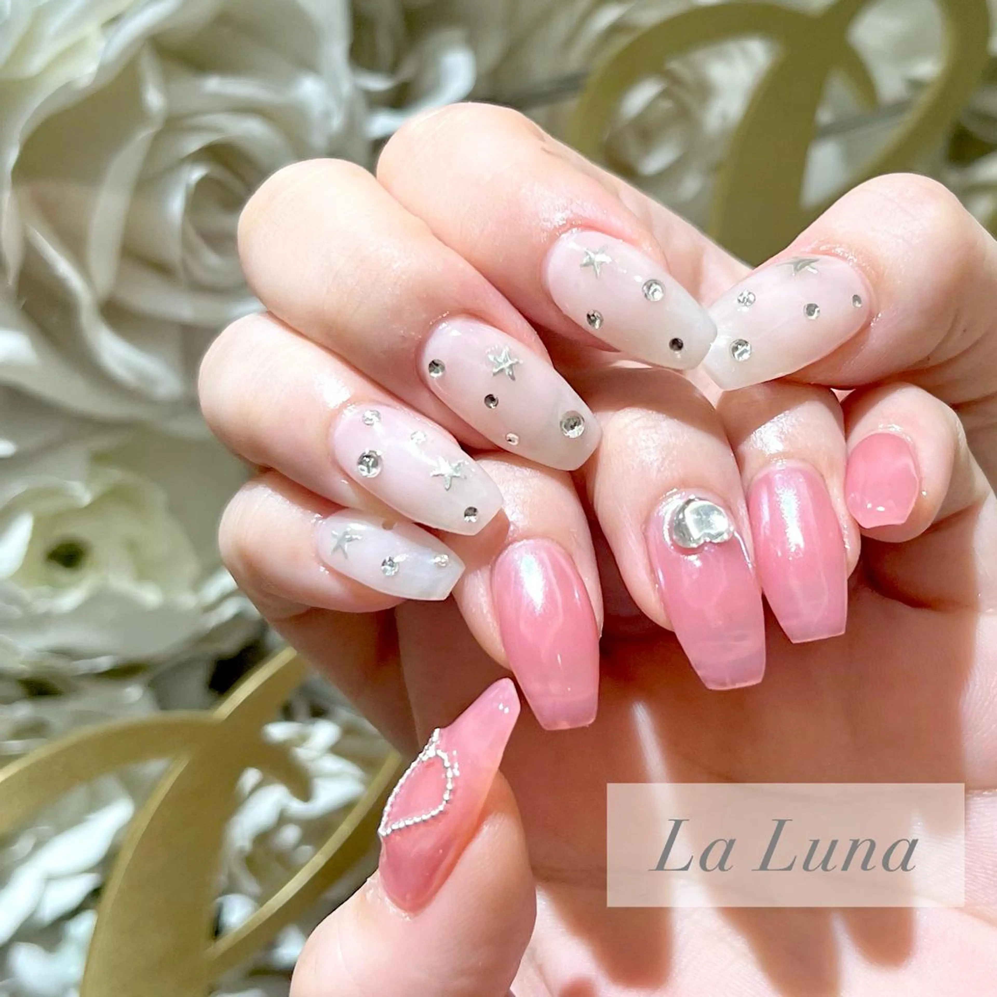 ネイル ハンドネイル ＬａＬｕｎａ🌙 natsukiのネイルデザイン
