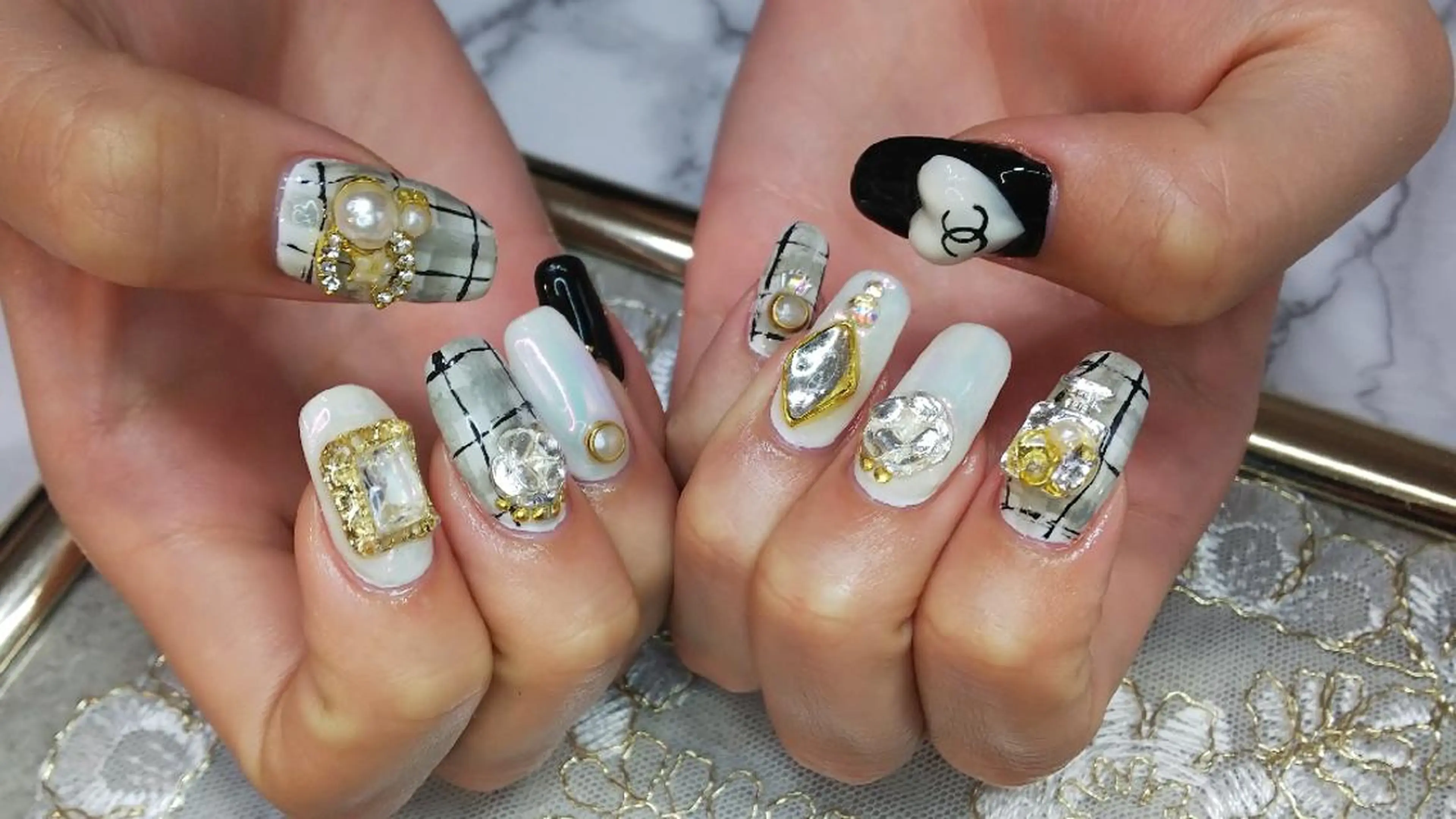 ネイル ハンドネイル フットネイル ハンドケア jurinailtokyo所属・jurinail tokyoのネイルデザイン