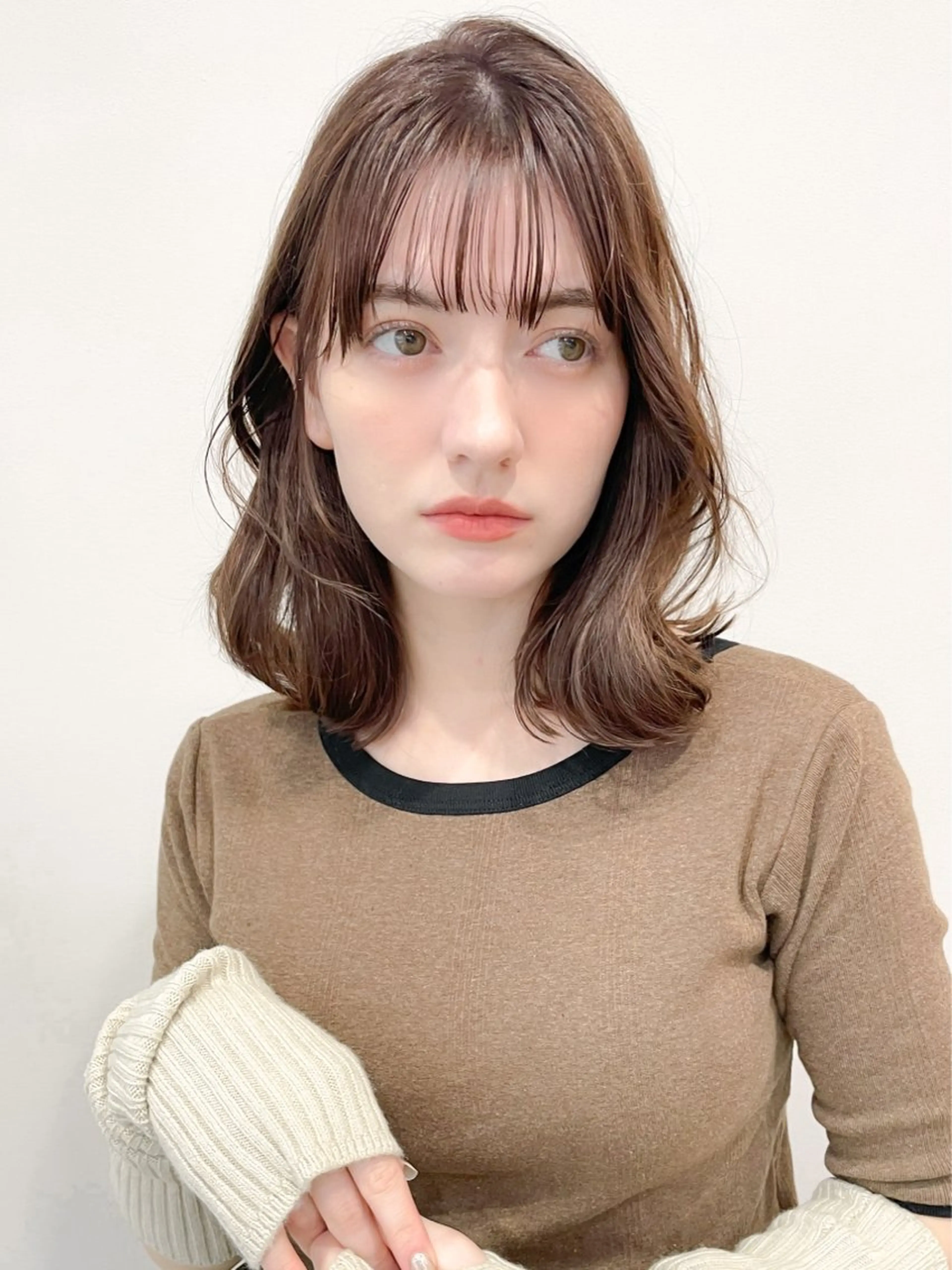ミディアム カラー ブリーチ ケアブリーチ ダブルカラー ハイライトカラー イルミナカラー カット ヘアカラー トリートメント ミディアム/顔周り/ ベージュ🌼mayuのヘアスタイル