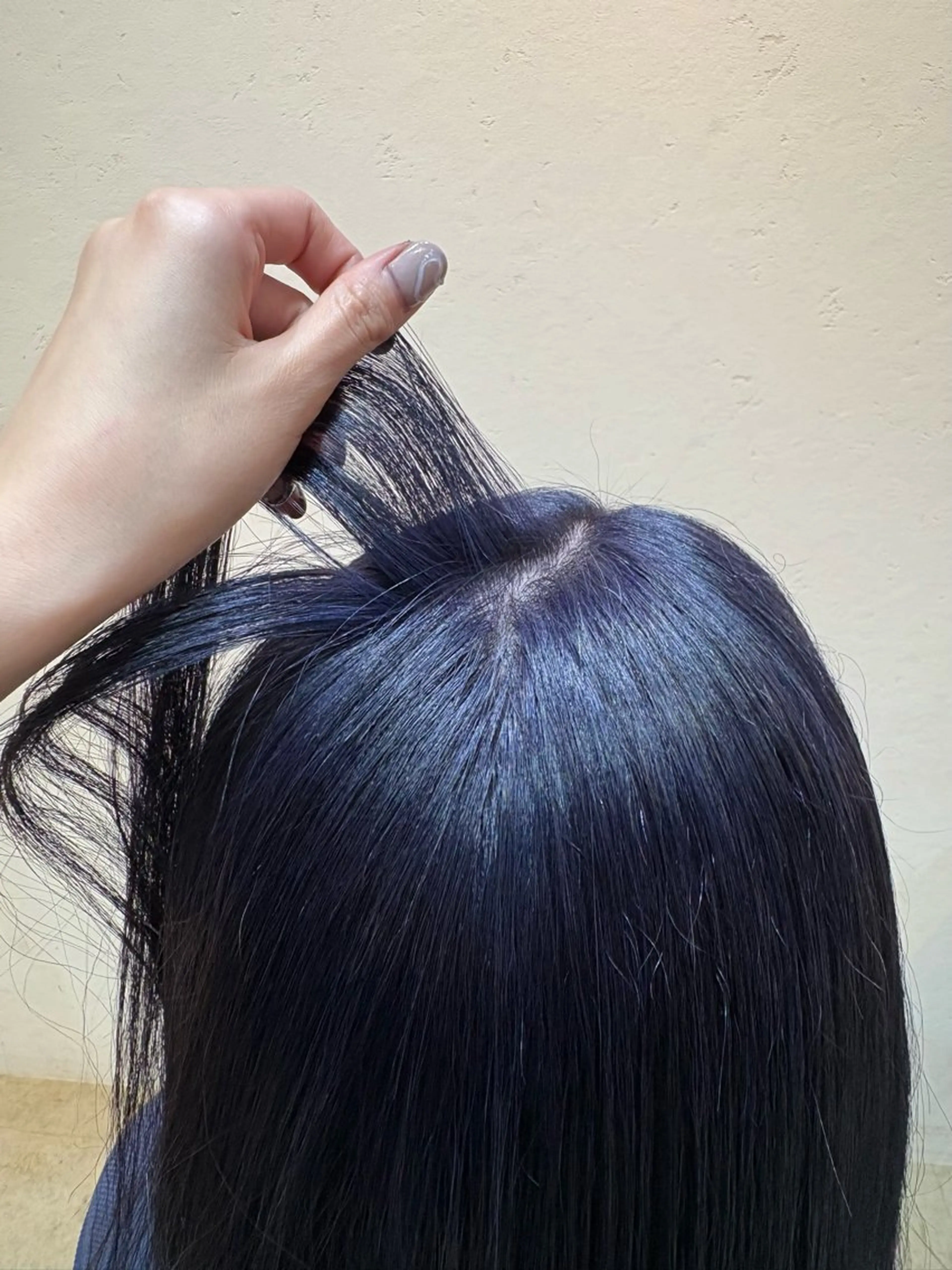 セミロング カラー ブリーチ ネイビーカラー ヘアカラー 🦋透明感カラー/ 寒色カラー/Risaのヘアスタイル
