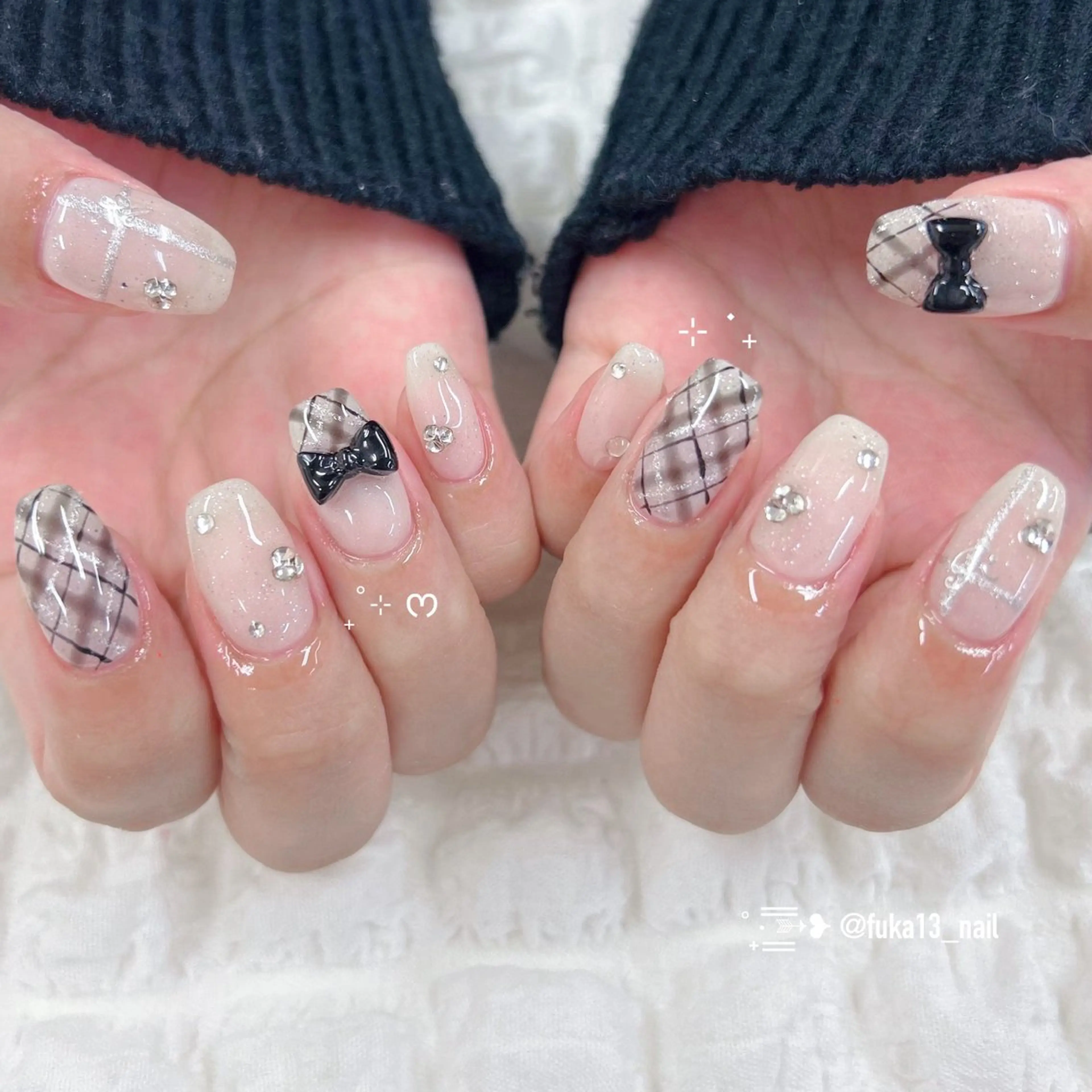 ネイル ガーリー 韓国ネイル リボン ワンホンネイル 冬ネイル ハンドネイル ネイルサロンAnela【アネラ】所属・Nail♡Fuka. /12月予約受付中のネイルデザイン
