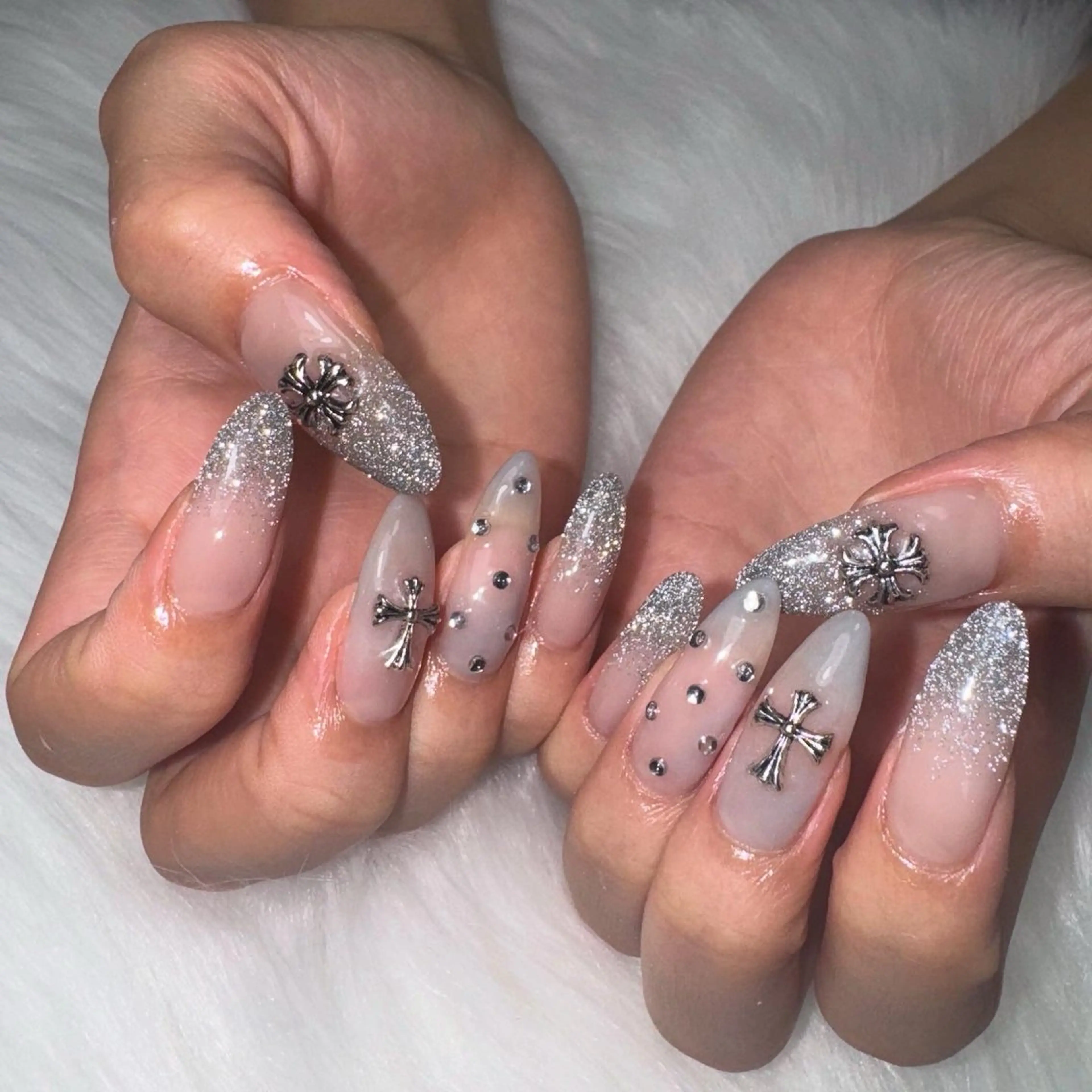 セミロング ハンドネイル Via ‪ෆ‪.*･ Rinaのネイルデザイン