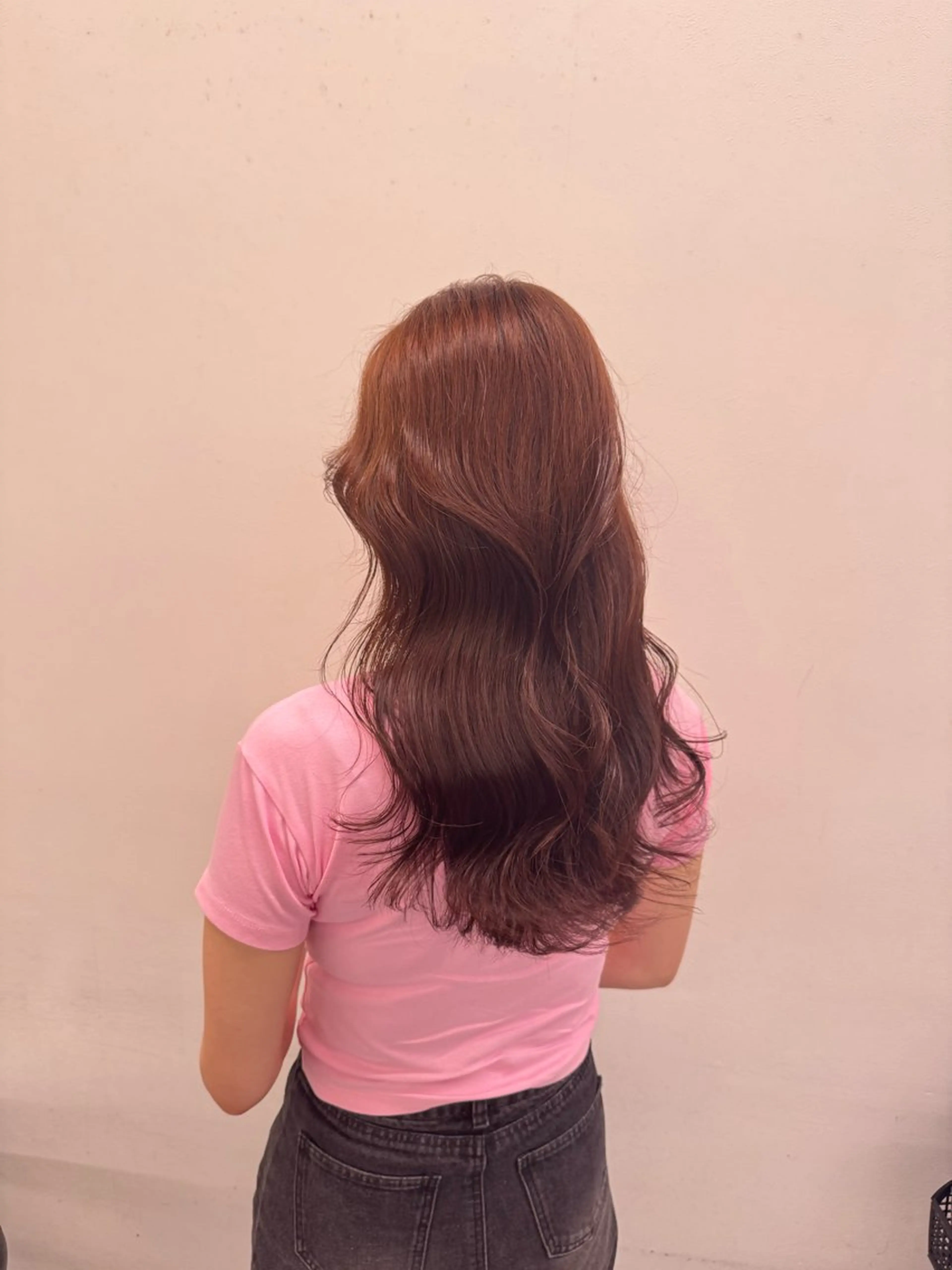 セミロング カラー ヘアアレンジ ベージュカラー 黒髪 ブリーチ ブルーカラー ブルーブラック ヘアカラー トリートメント ヘッドスパ ヘアセット 韓国トレンドの 達人♡のヘアスタイル