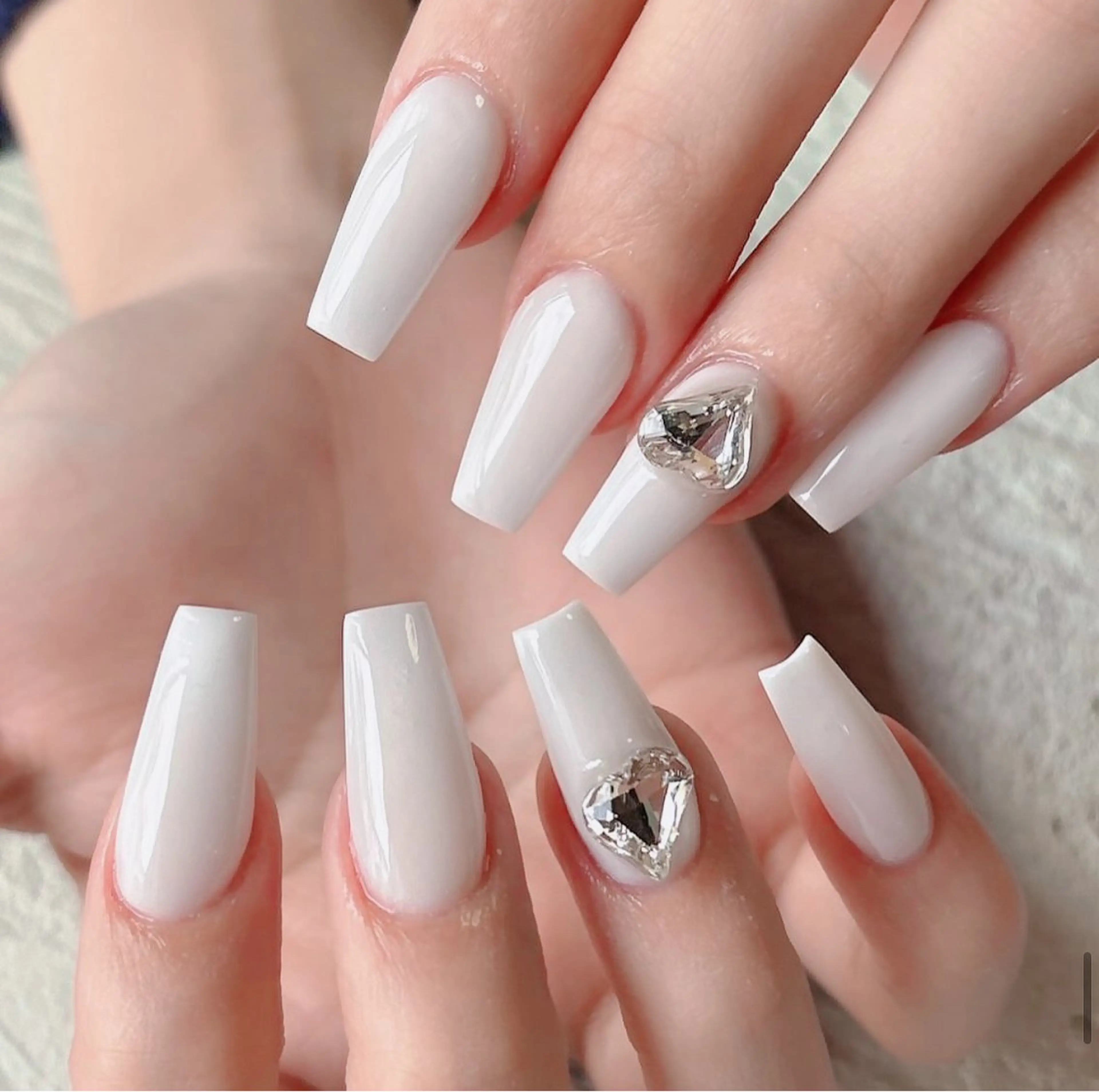 ネイル ジェルネイル 韓国ネイル マグネットネイル ネイルチップ 冬ネイル ハンドネイル Lenie Nailのネイルデザイン