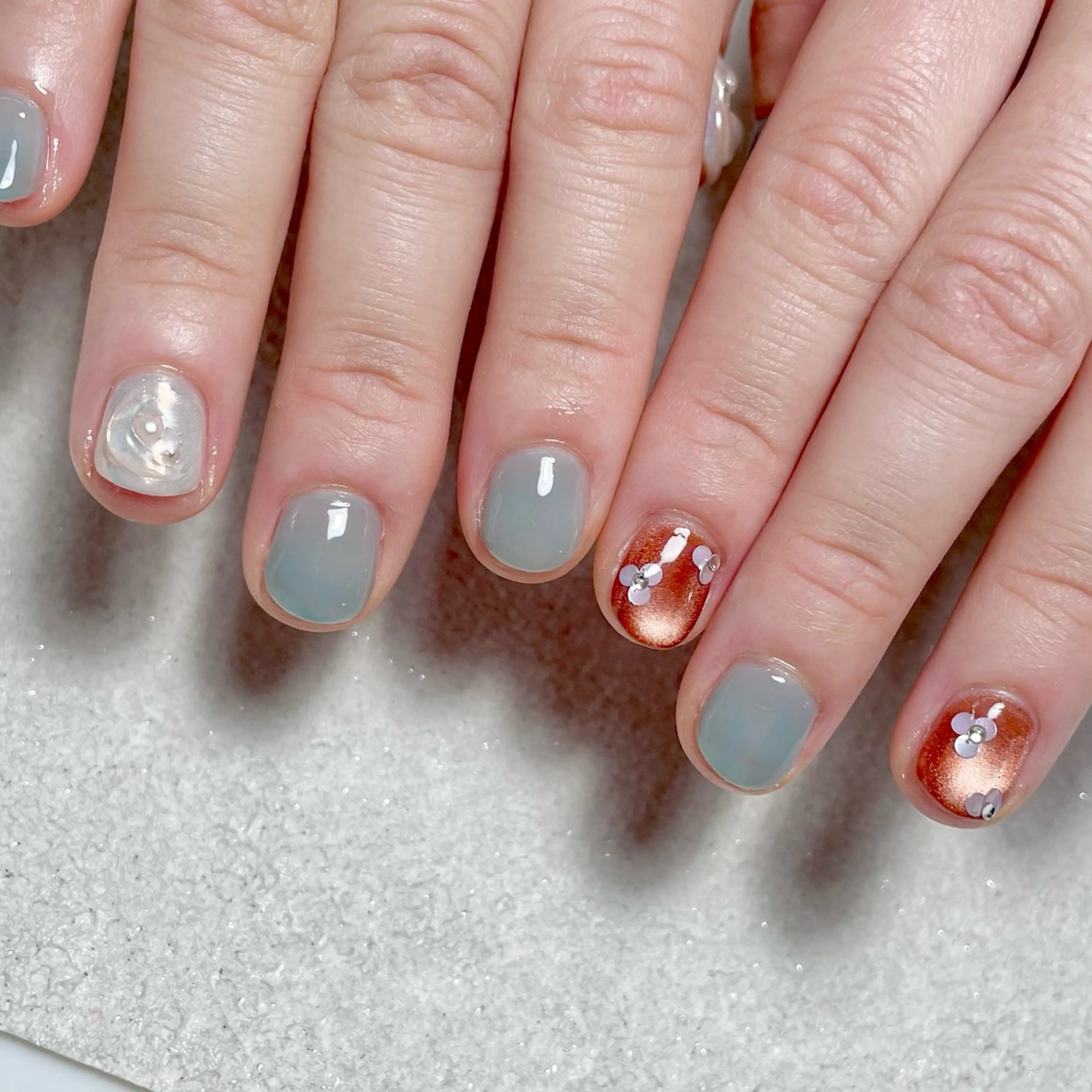 ネイル ニュアンスネイル 💐irisée fleur中居のネイルデザイン