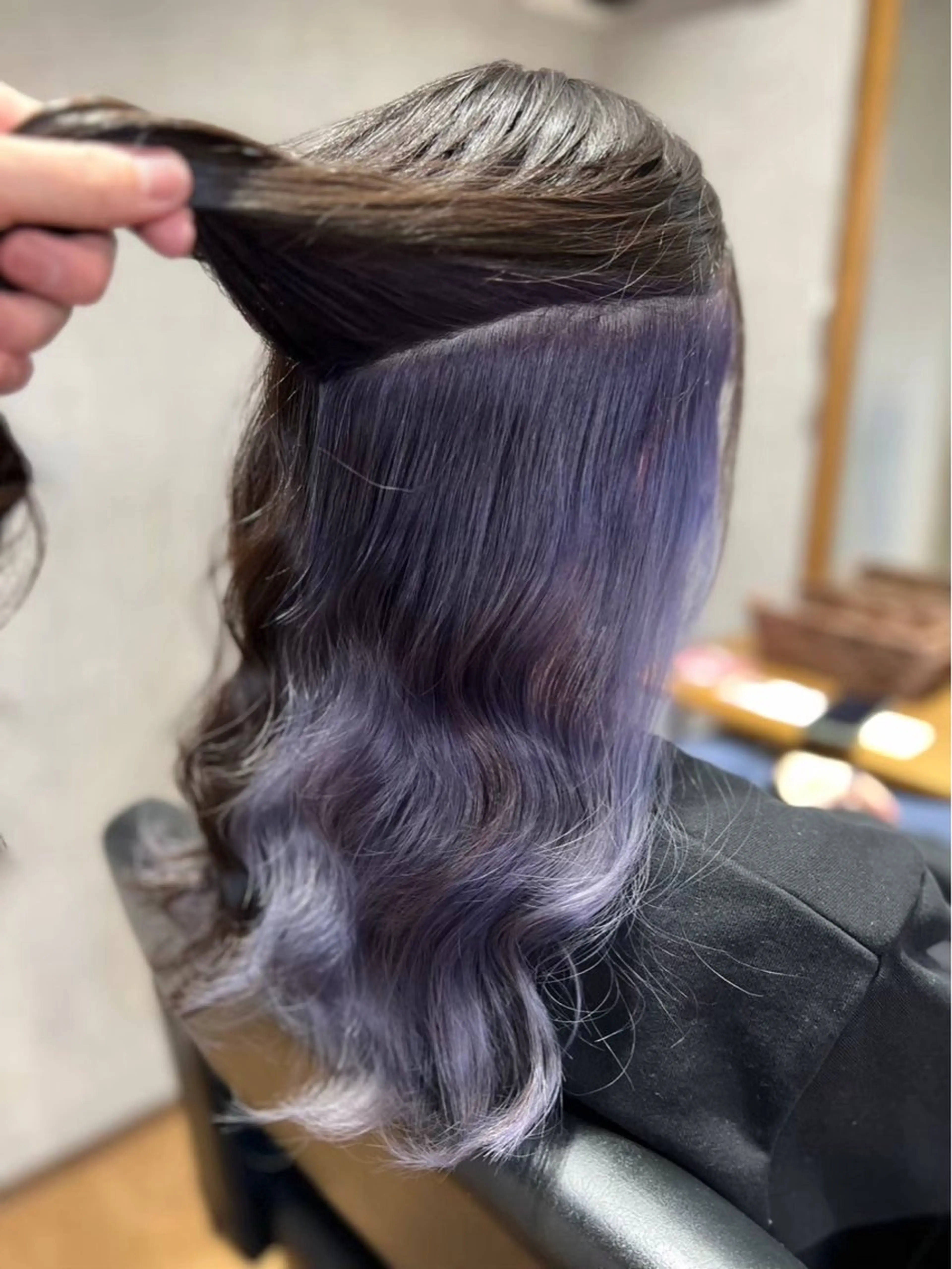 セミロング カラー 土屋 咲希のヘアスタイル