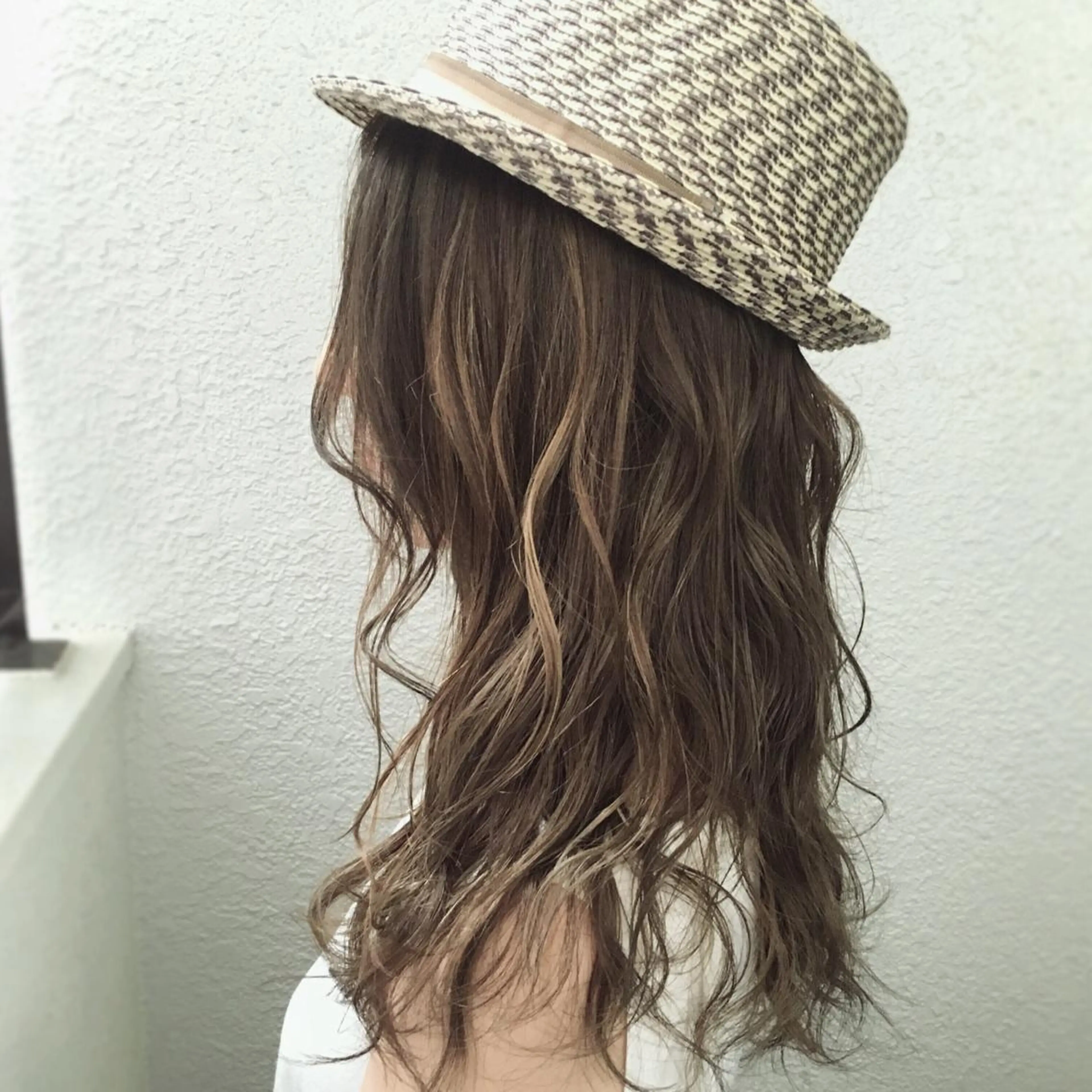 ミディアム セミロング ロング カラー ヘアアレンジ 小顔ショートヘア♪ TAKUMIのヘアスタイル