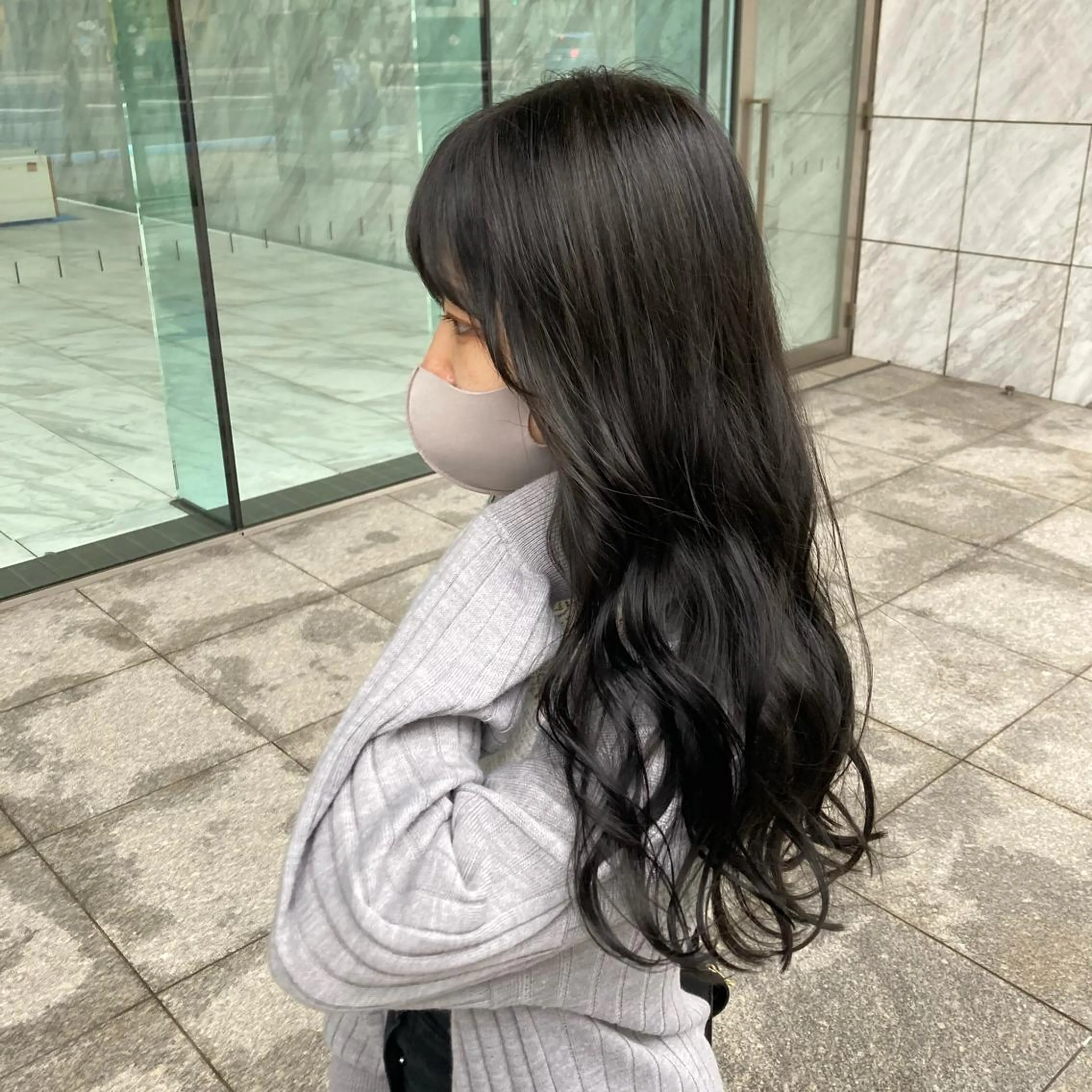 ロング カラー グレージュ オリーブグレージュ オリーブグレー カット ヘアカラー トリートメント GO TODAY SHAIRE SALON原宿vita店舗所属・🩷完全マンツーマン 💖ASAHIのヘアスタイル