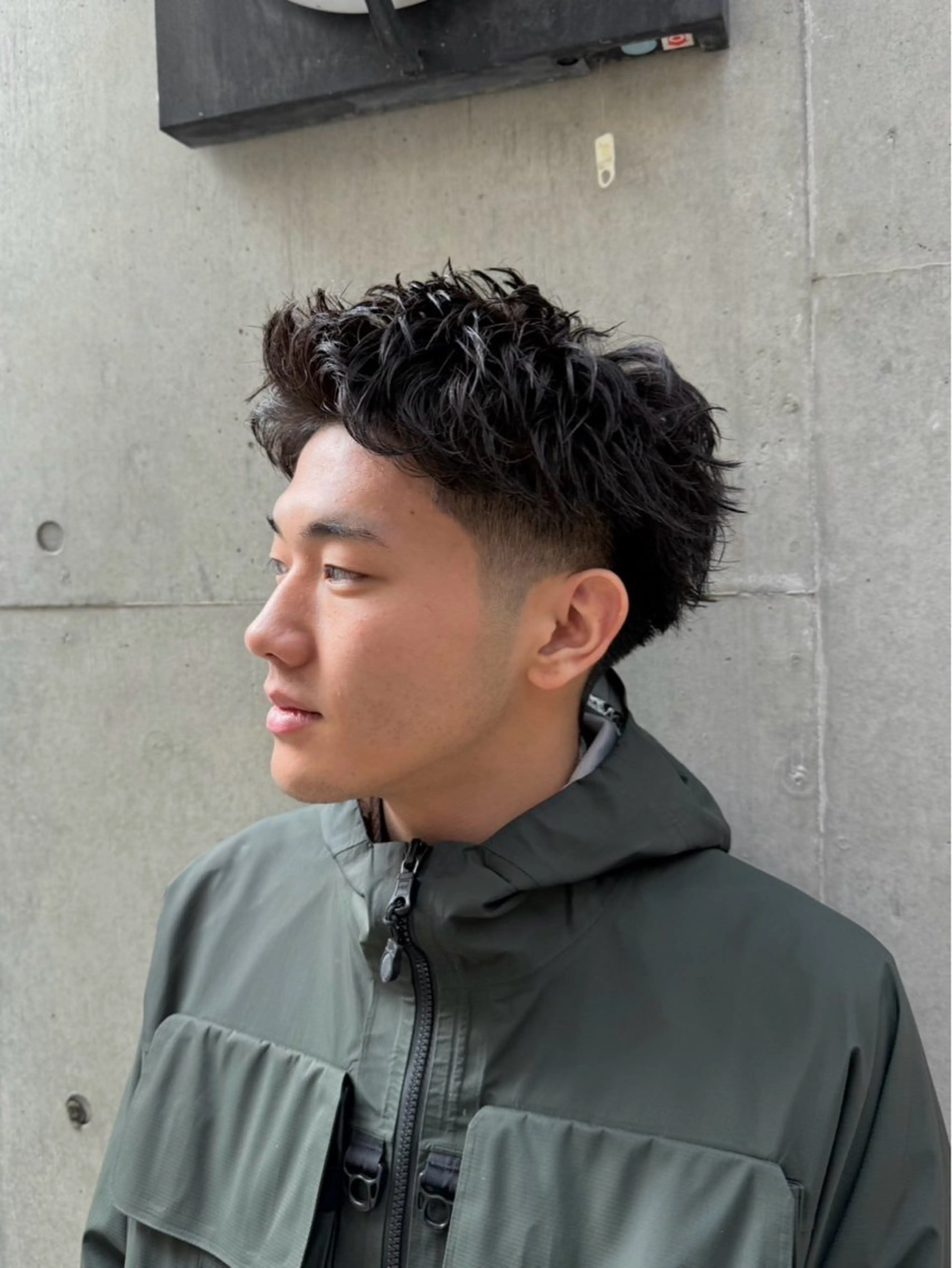 ショート パーマ メンズ 豊崎 佑輔のヘアスタイル