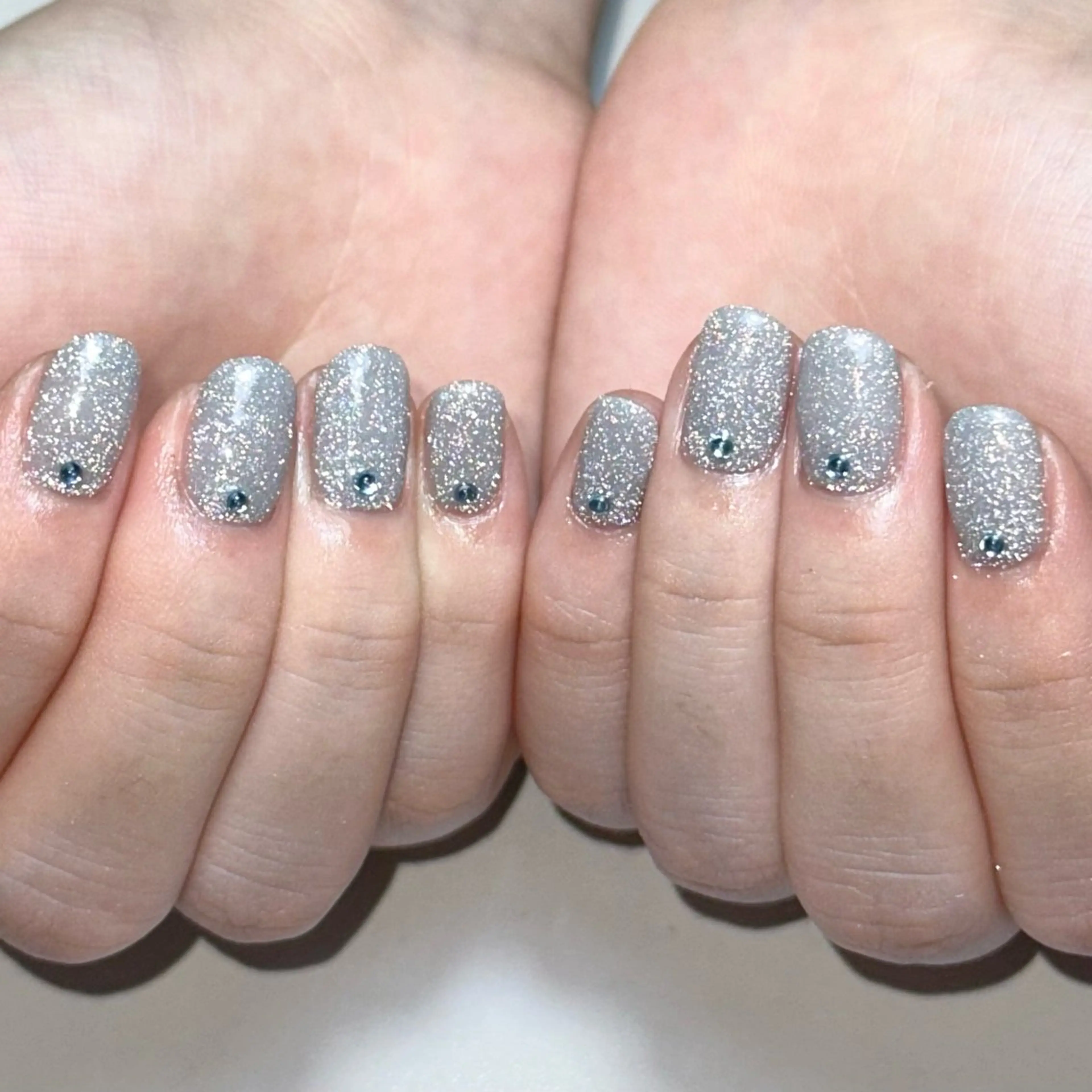 ネイル ストーンネイル ハンドネイル HAIR&MAKE POSH 日暮里のネイルデザイン