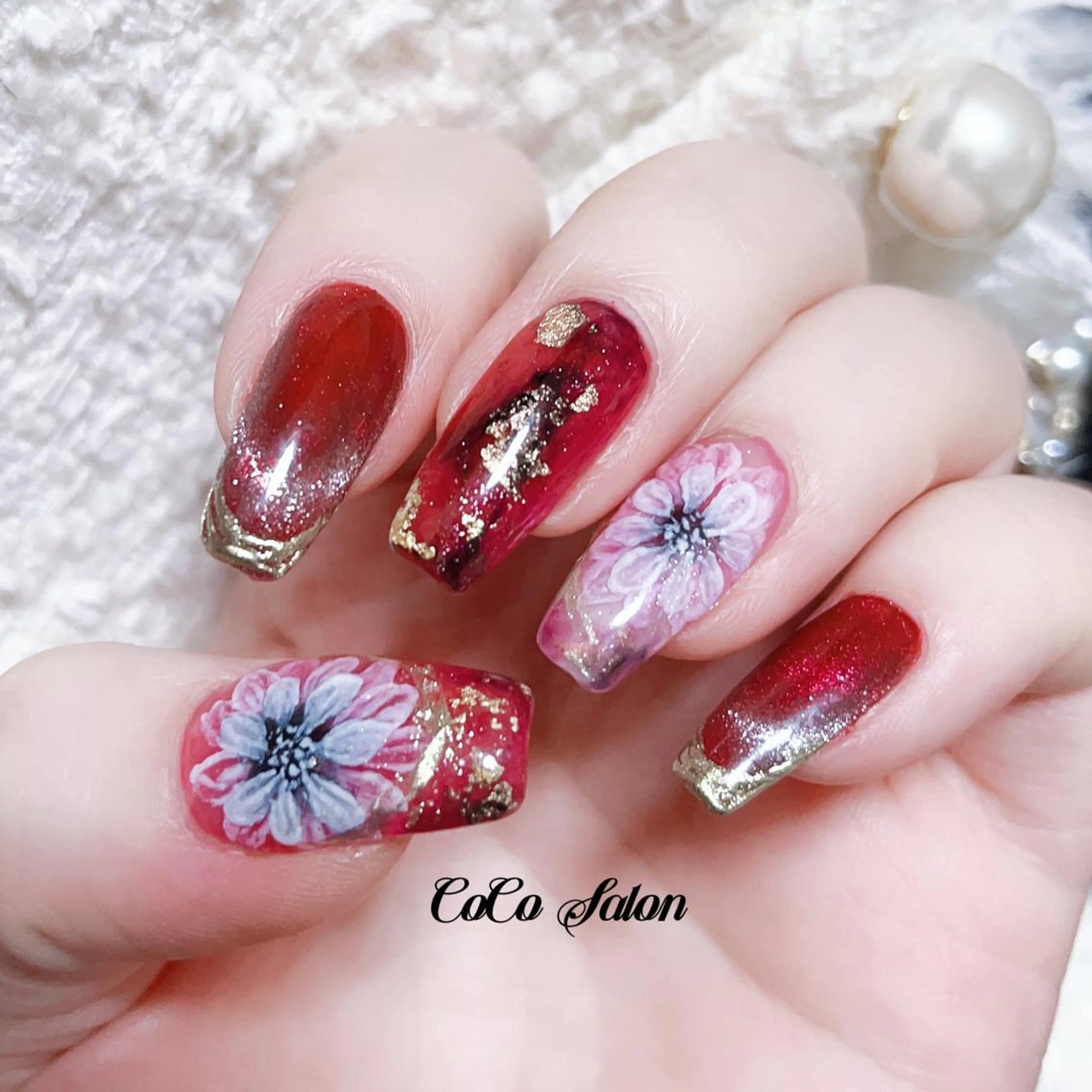 ネイル ボルドー 長さ出し フラワーネイル フレンチネイル ジェルネイル ハンドネイル CoCoSalon ネイル/まつ毛予約のネイルデザイン