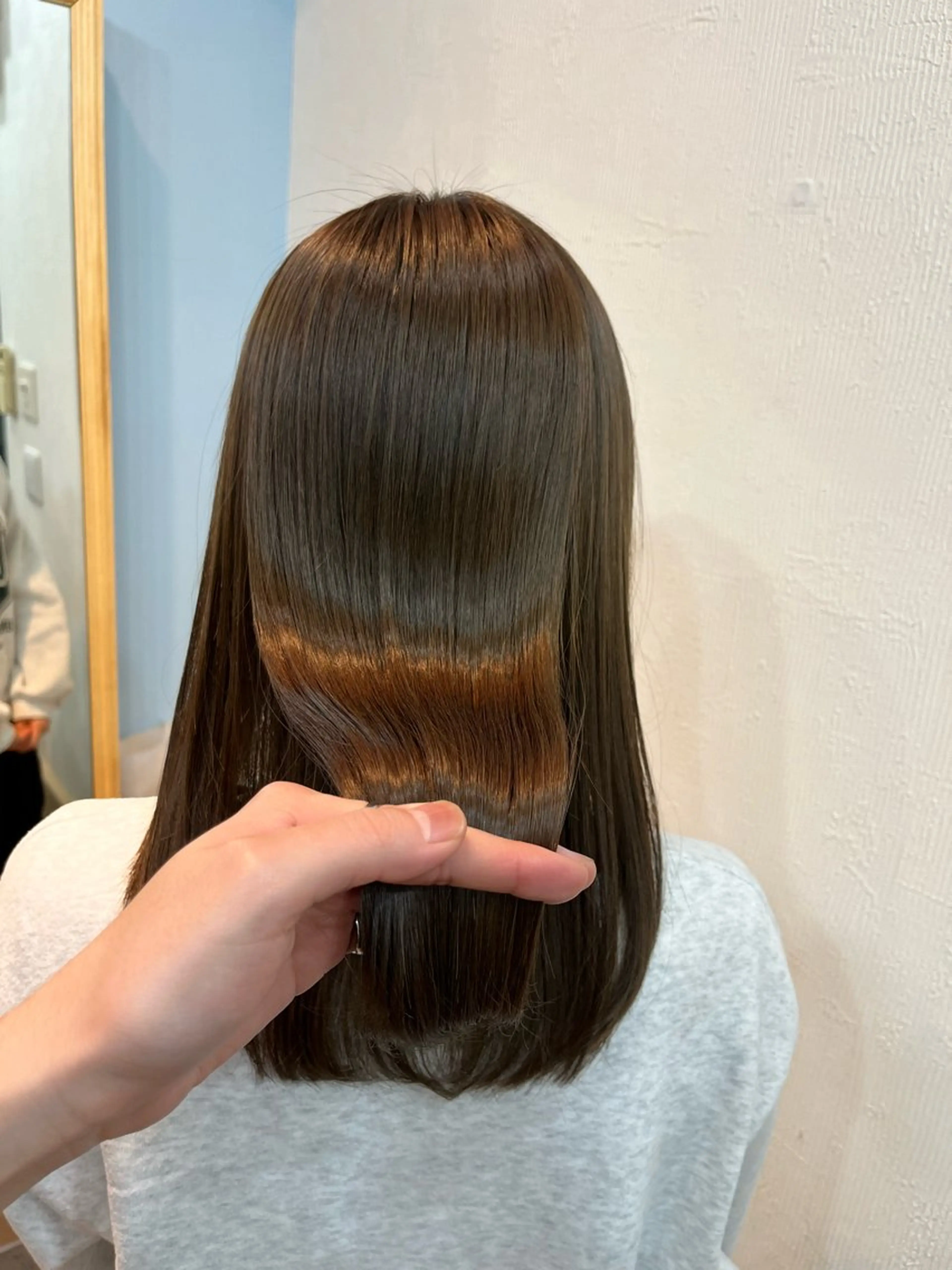 ミディアム カラー ダブルカラー インナーカラー 髪質改善 🫧艶髪デザイナー 🫧白石航汰のヘアスタイル
