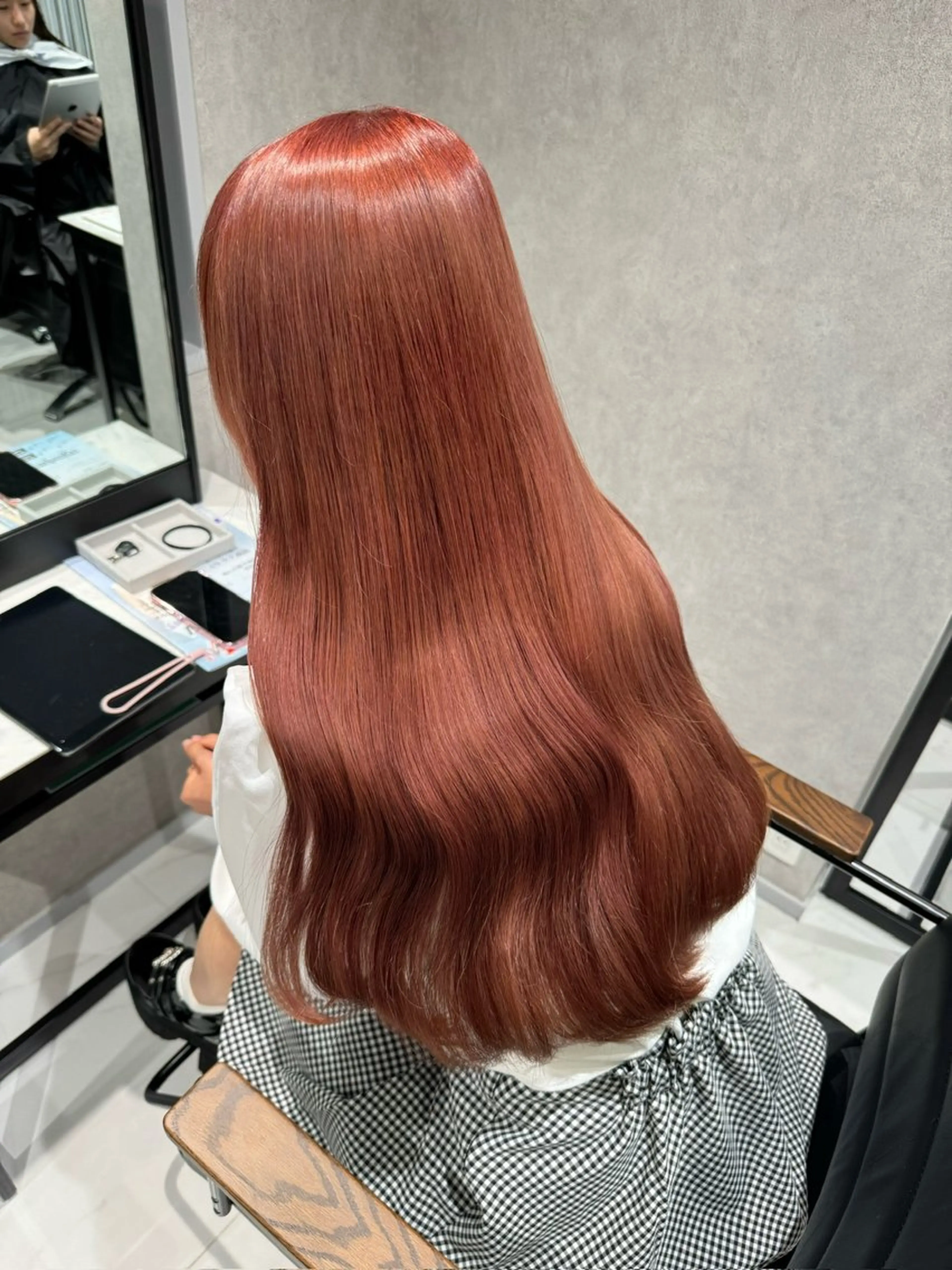 ミディアム カラー ヘアカラー 🍊うる艶暖色カラー ボブ🍓マツパまゆかのヘアスタイル