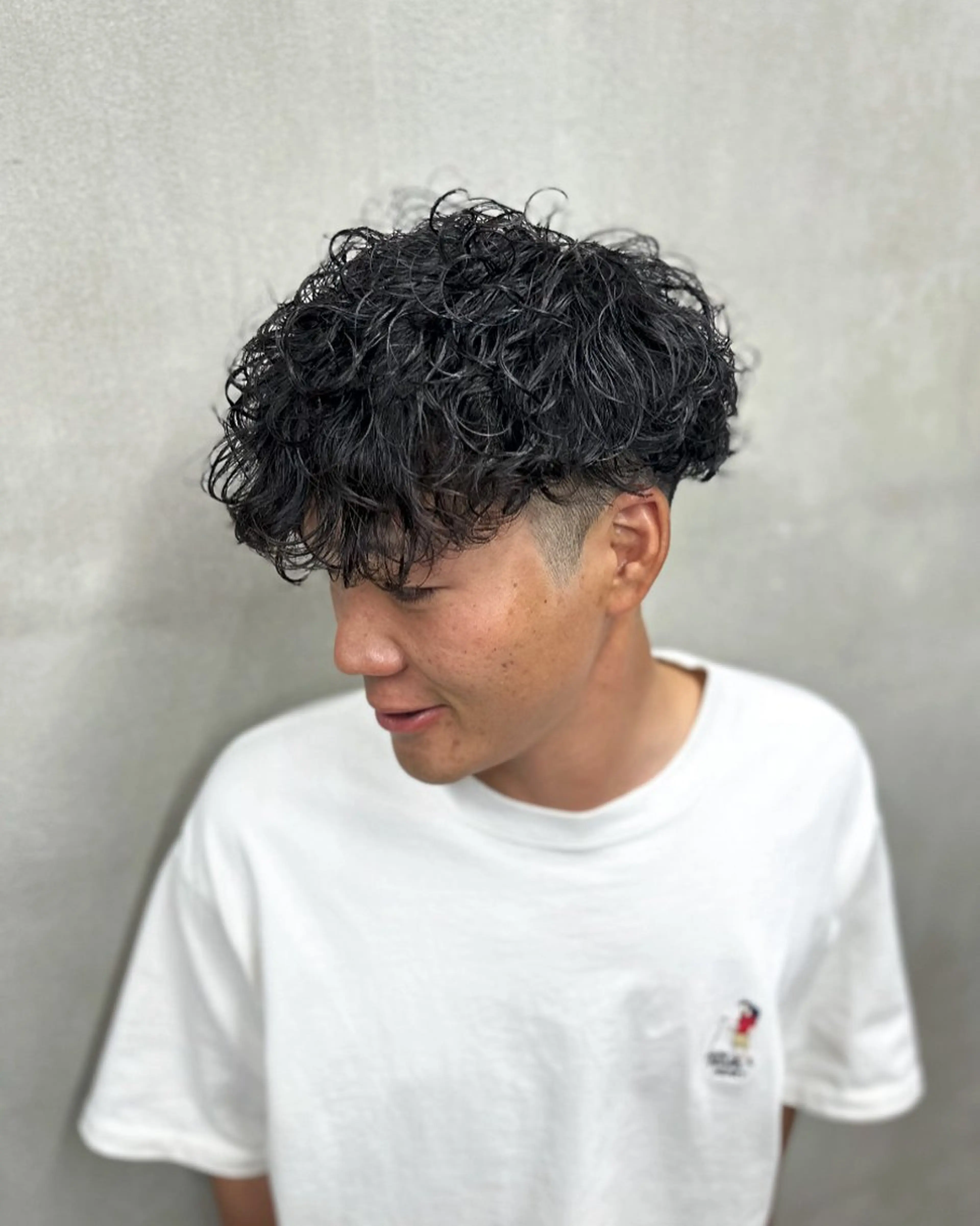 パーマ メンズ スペインカール 山本 莉人のヘアスタイル