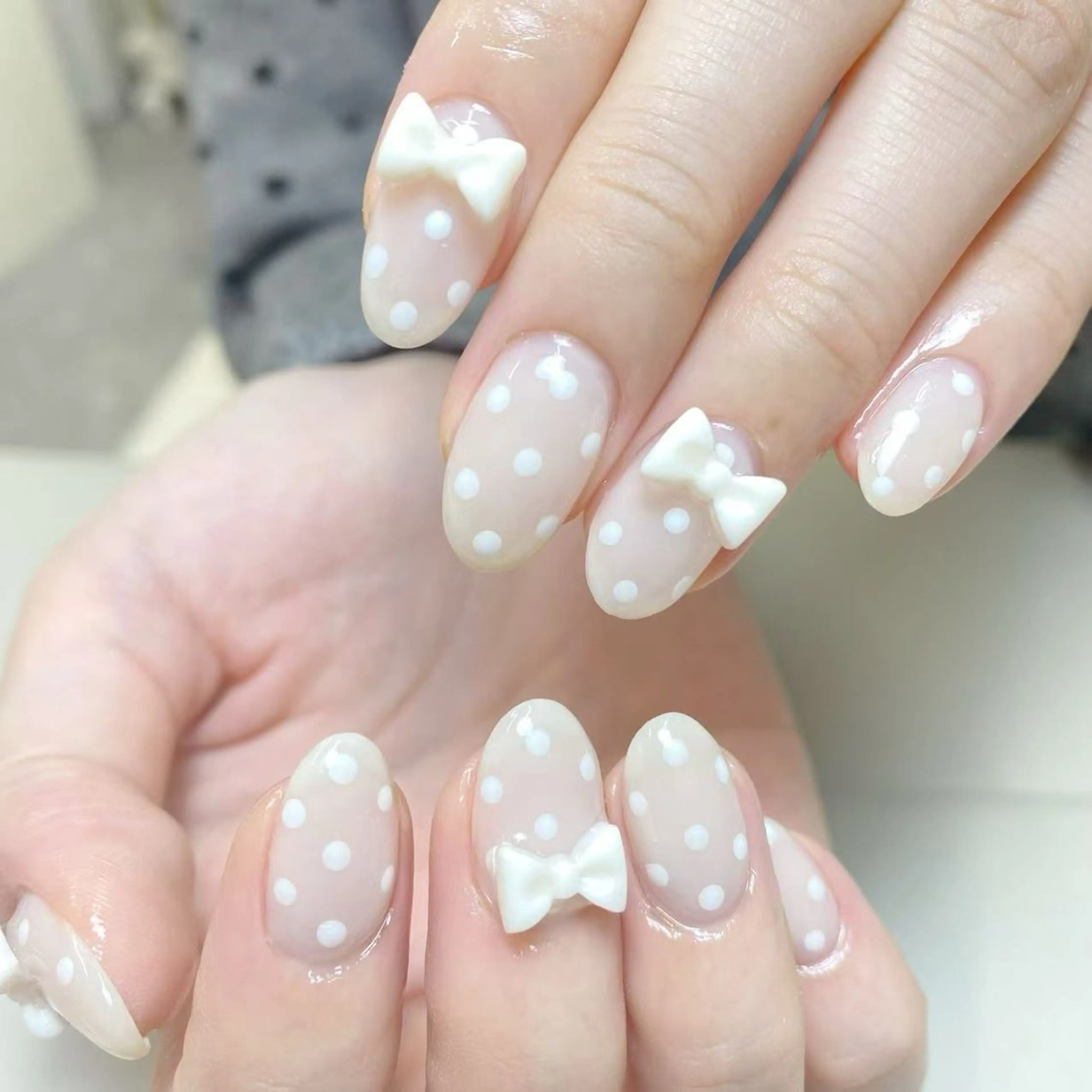 ネイル ハンドネイル フットネイル ハンドケア AngelChris ビューティーサロンのネイルデザイン