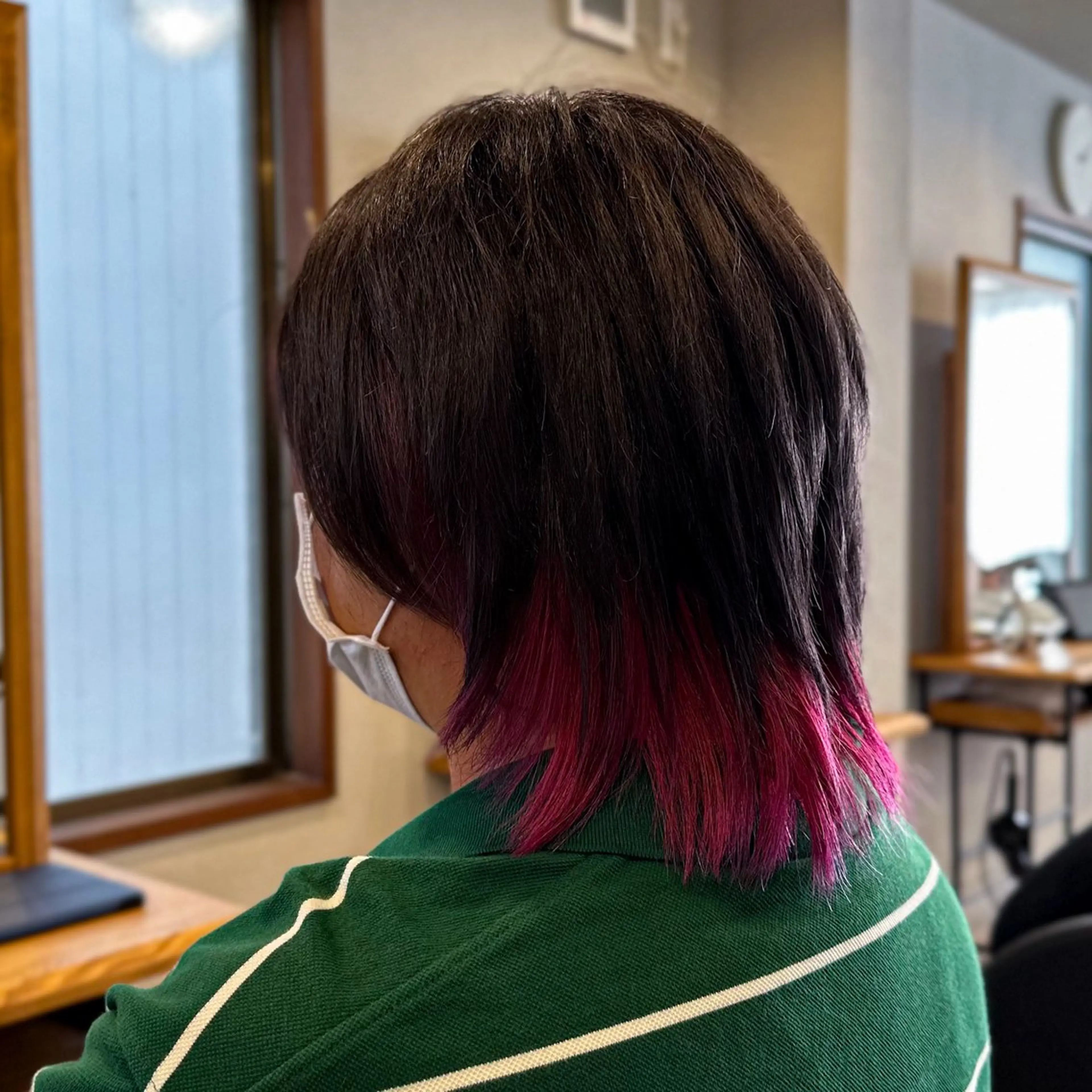 ミディアム カラー インナーカラー ピンクカラー affect 上大岡所属・《ブリーチカラー / 縮毛矯正》坂本爽のヘアスタイル