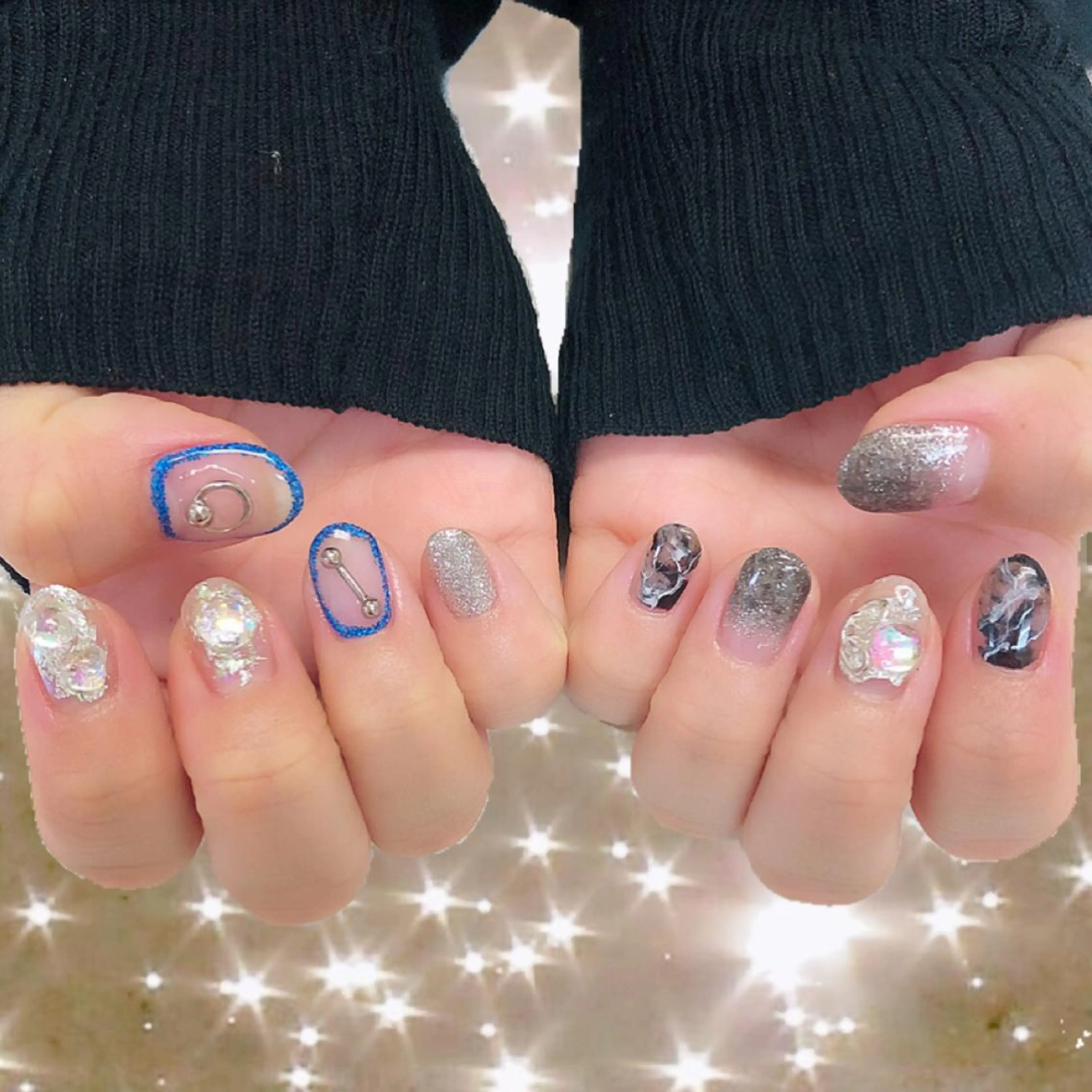 ネイル キラキラネイル 持ち込み シルバー mi chiのネイルデザイン