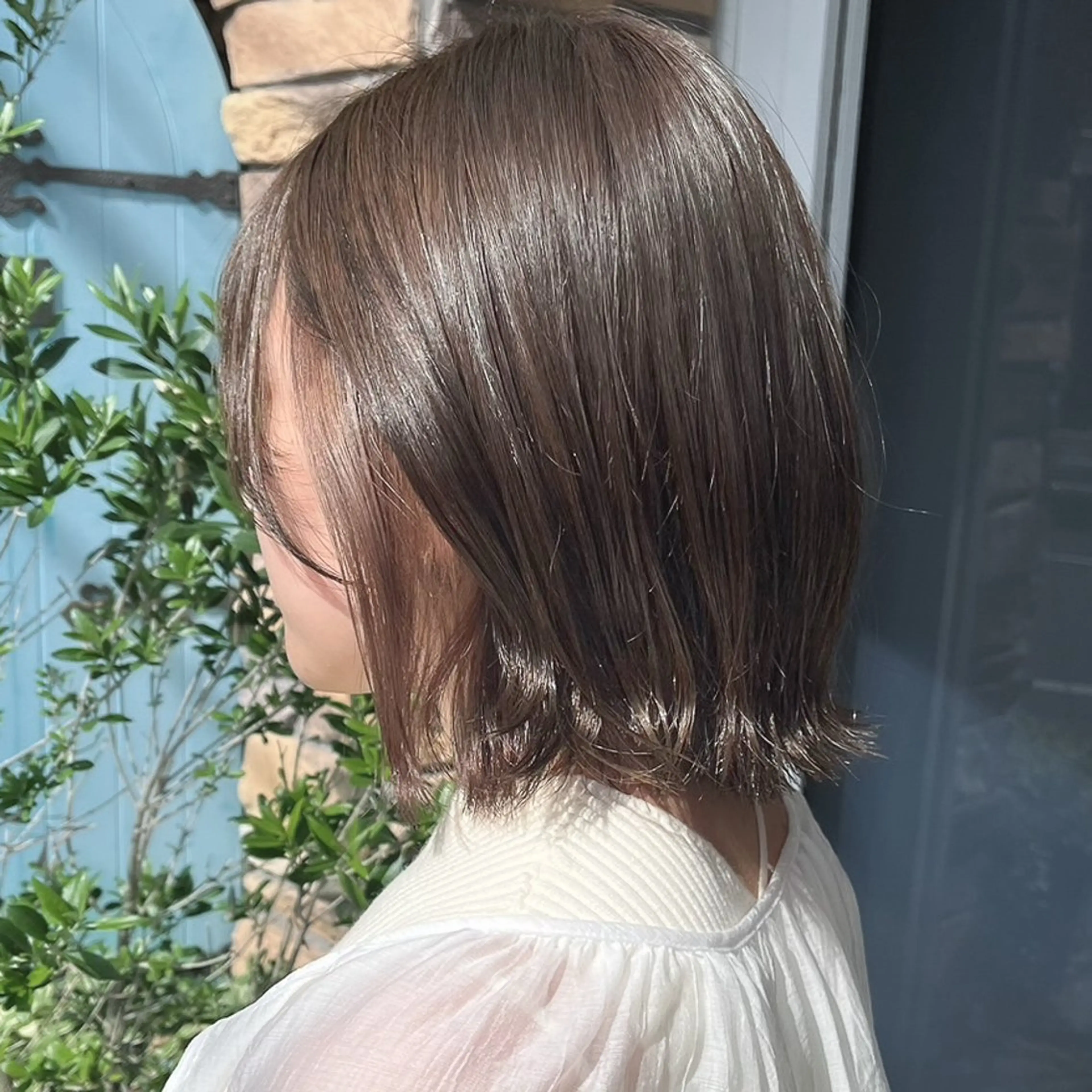 ミディアム カラー ベージュカラー ブラウンカラー イヤリングカラー ヘアカラー 透明感カラー/パーマ 🌀アオノアユミのヘアスタイル