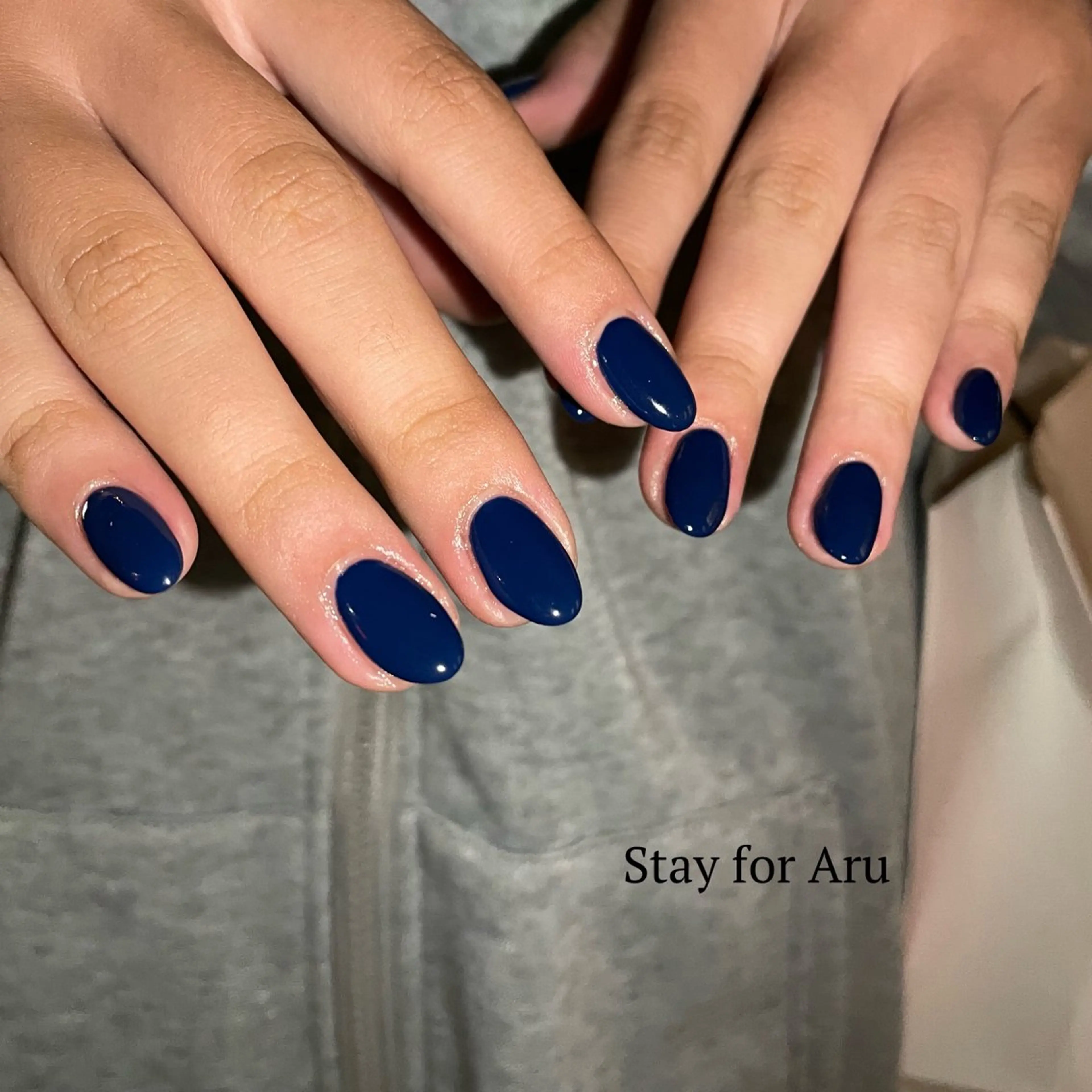 ネイル べっ甲ネイル ボルドー ネイビー ワンカラーネイル ハンドネイル Stay for Aruのネイルデザイン