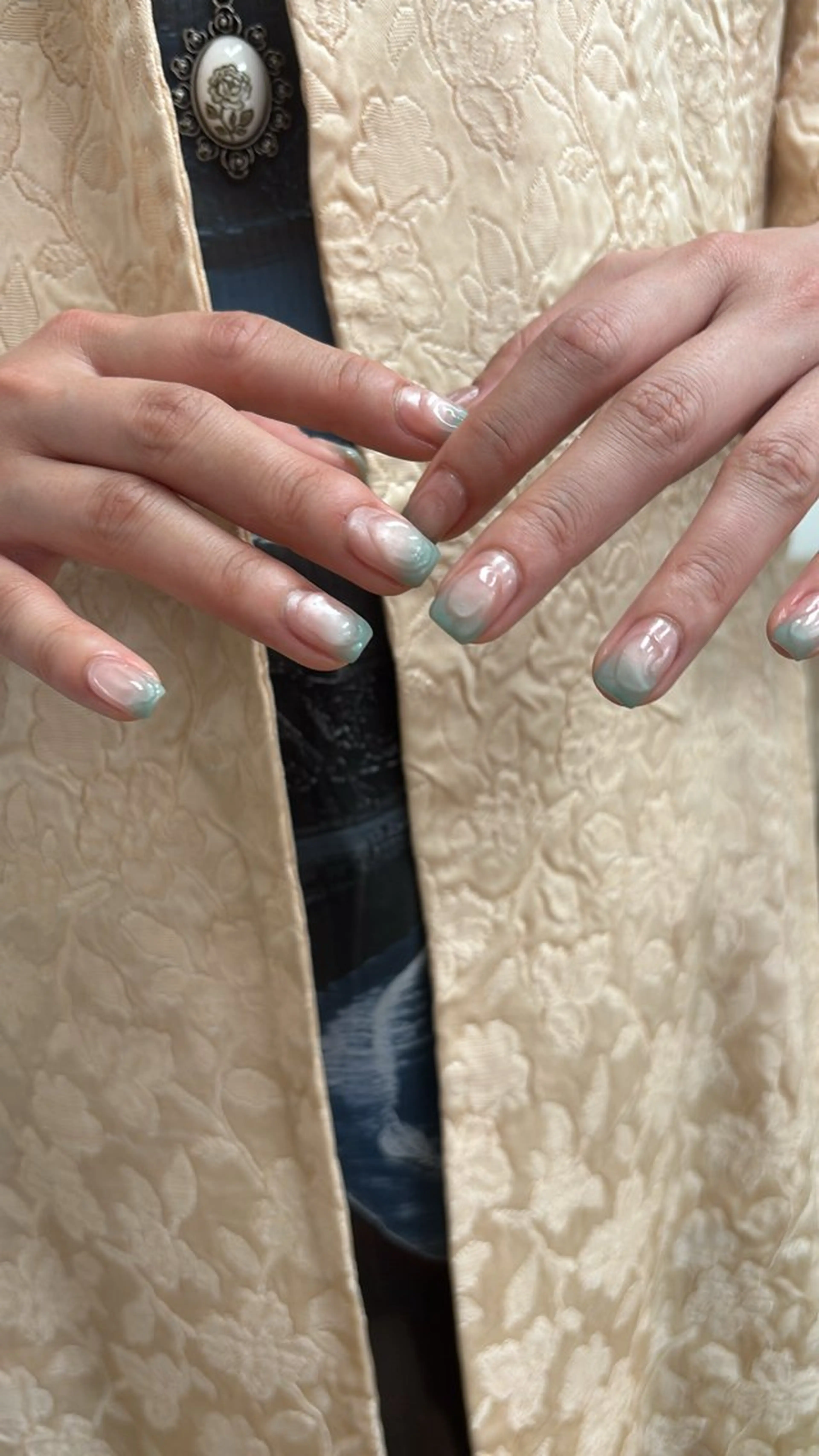 ネイル nailsalon　hue所属・小山 羽奈のネイルデザイン