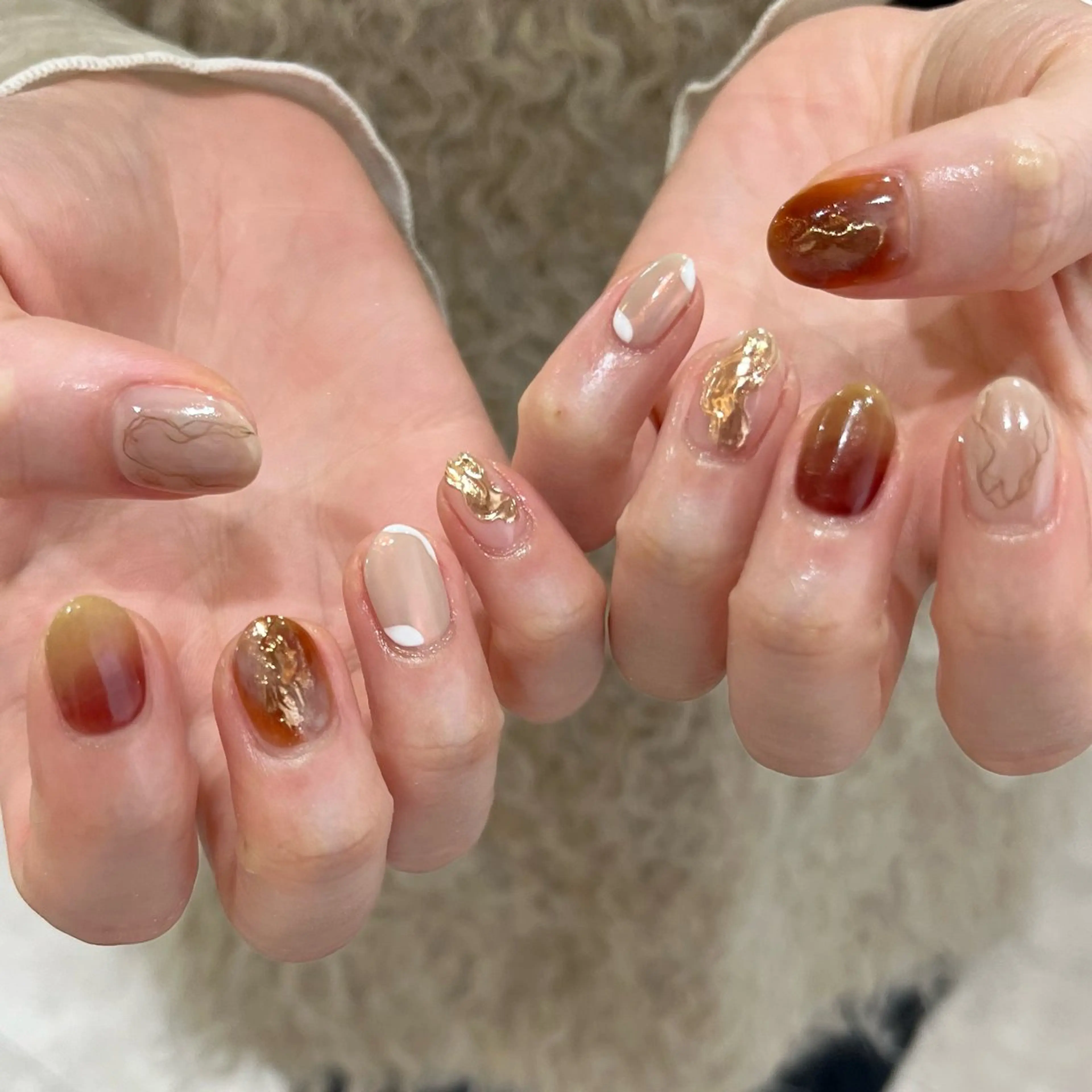 ネイル ミラーネイル ハンドネイル shio ♡ 8月分予約受付中のネイルデザイン