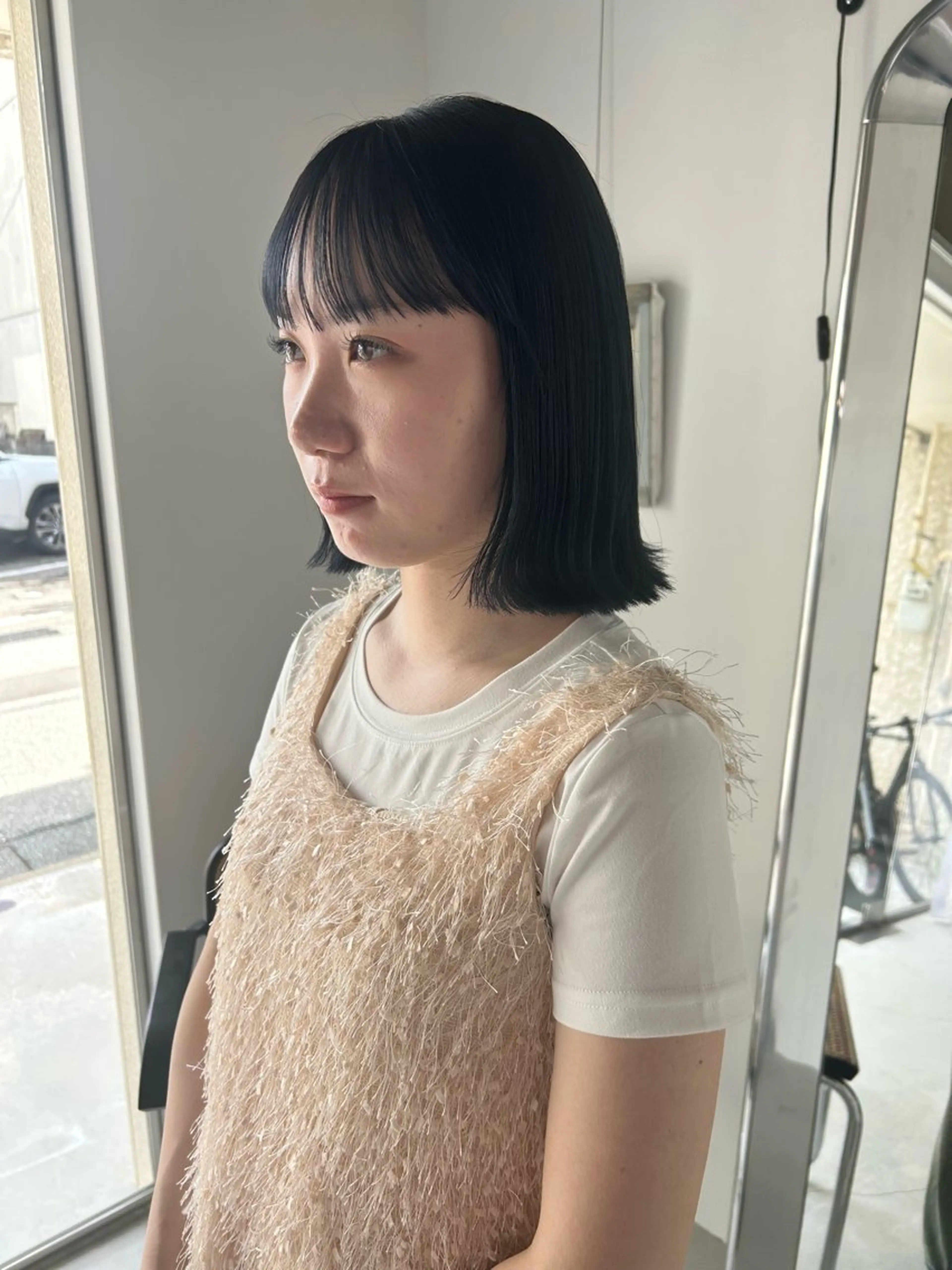 ミディアム Alter所属・layer/透明感 ハイトーン/kanaのヘアスタイル