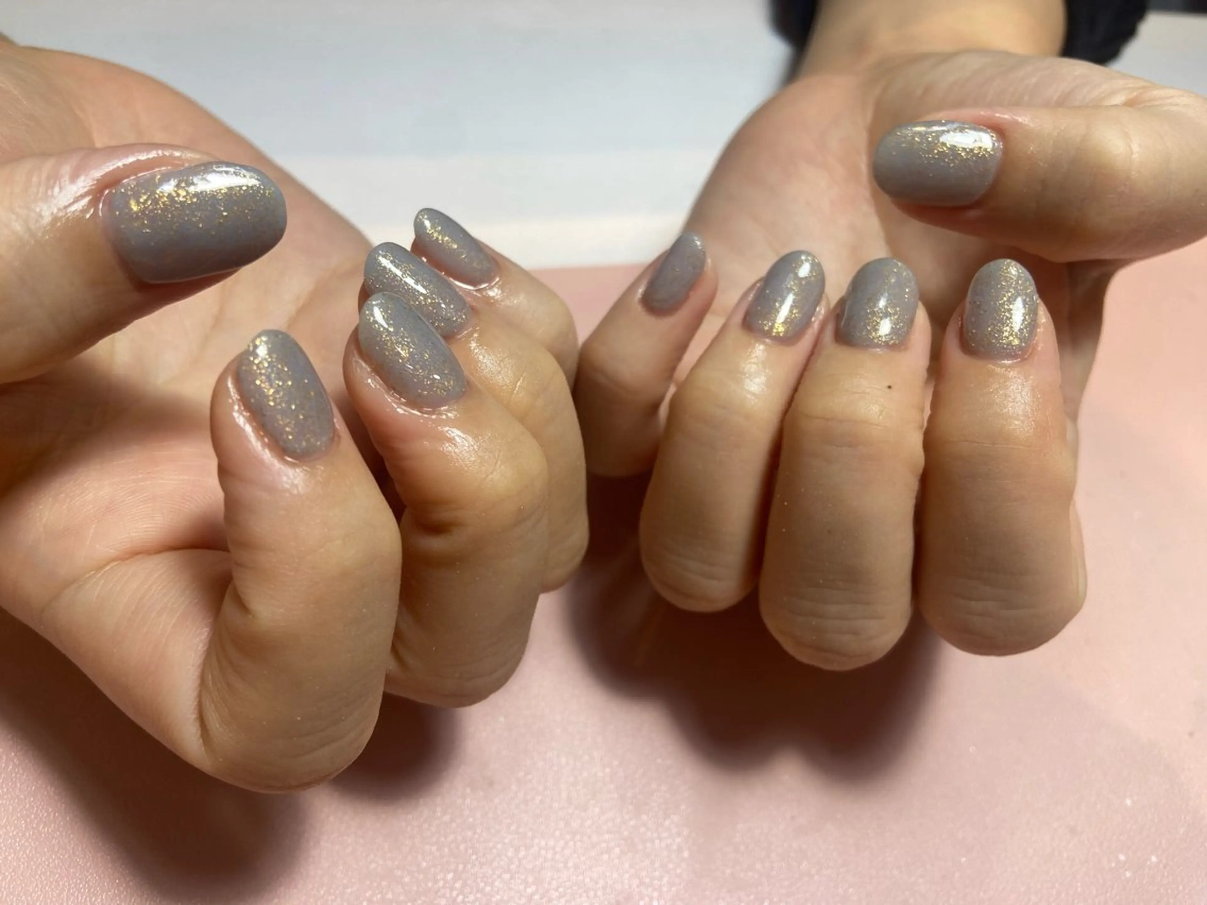 ネイル キラキラネイル ワンカラーネイル ハンドネイル mako 🌷のネイルデザイン