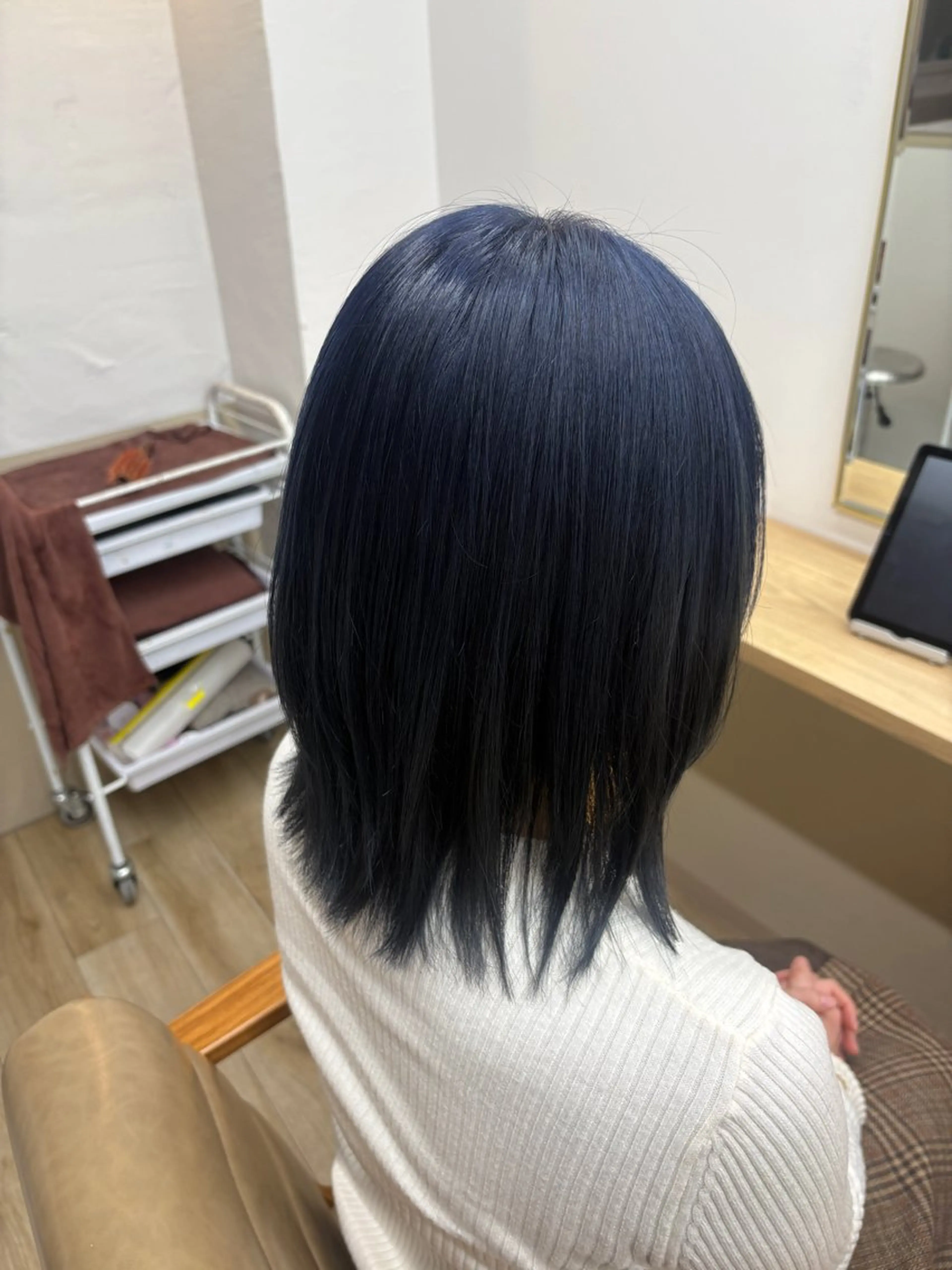 カラー ブルーカラー ネイビーカラー ヘアカラー a. ririのヘアスタイル