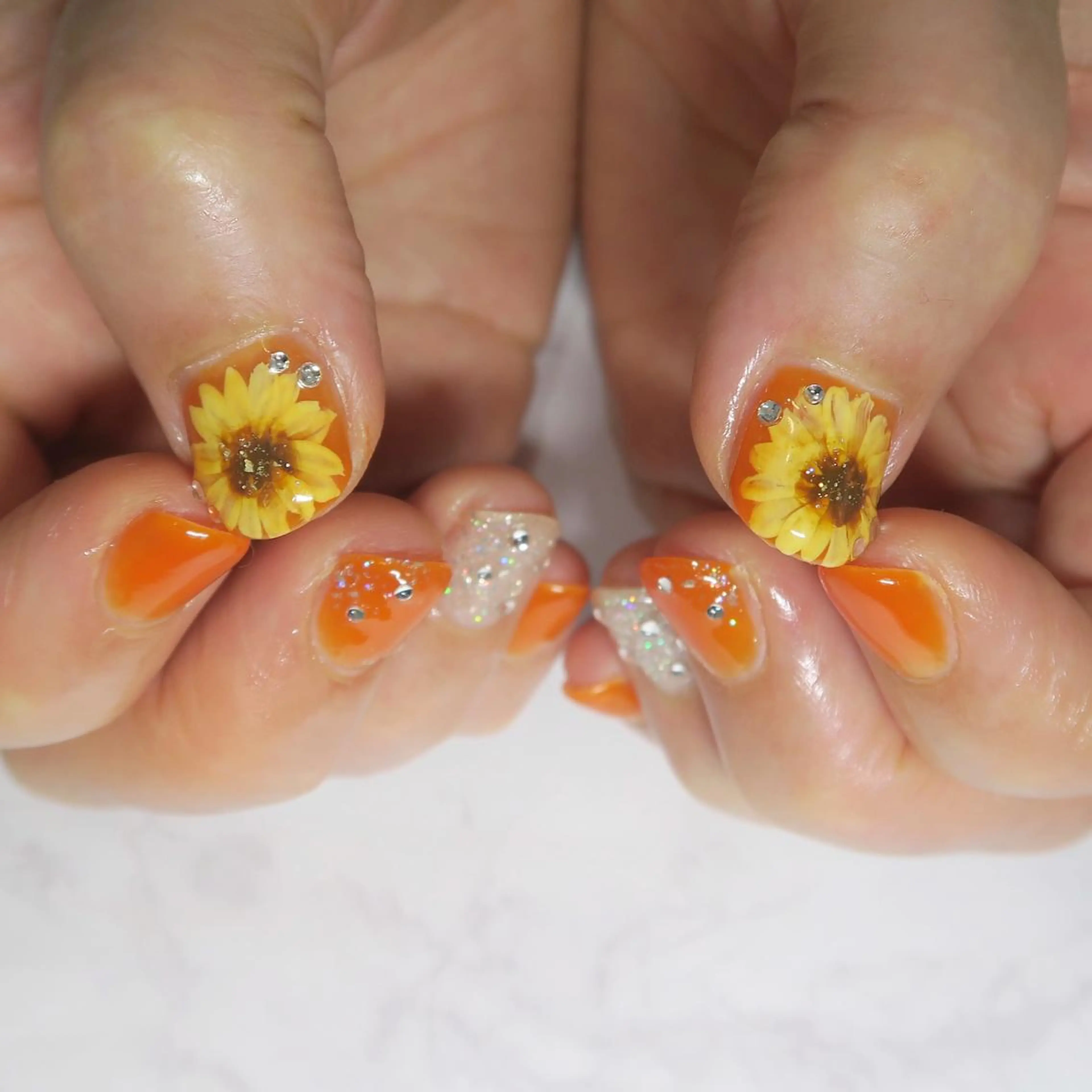 ネイル gloss nail 代々木上原のネイルデザイン
