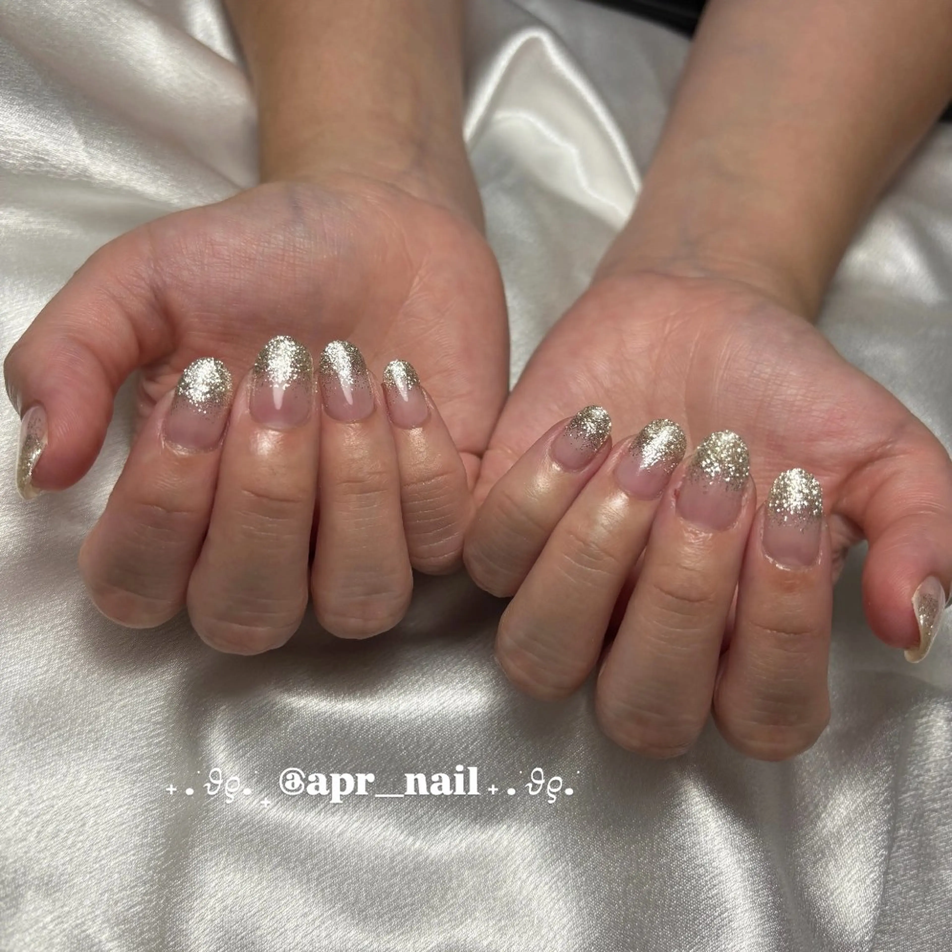 ネイル ラメ(グリッター) ラメグラデーション シルバー ハンドネイル Nailsalon apricotのネイルデザイン