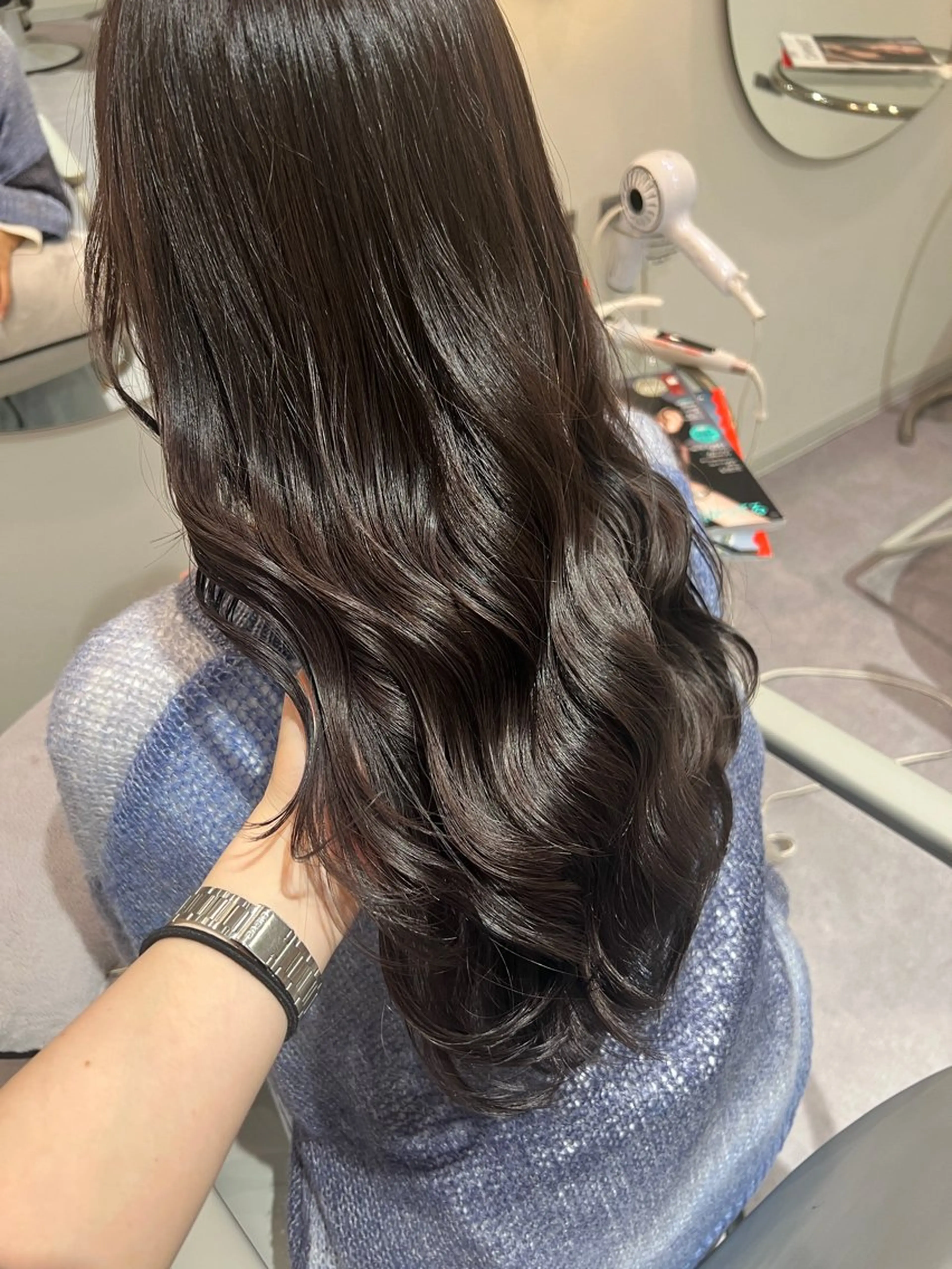 ロング ヘアカラー トリートメント 美髪✨艶髪✨髪質改善 カラー特化🌙鈴屋和のヘアスタイル