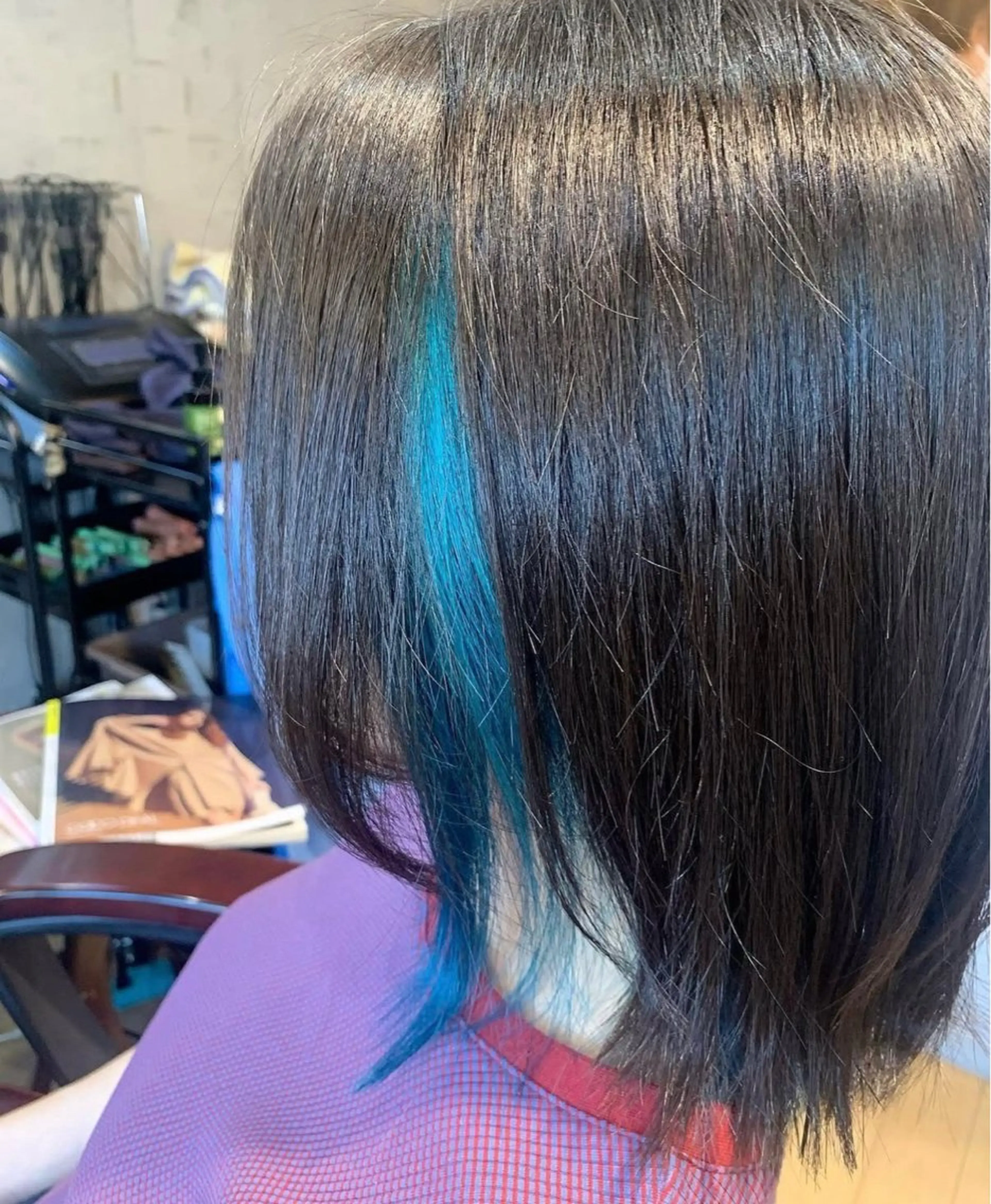 カラー 黒髪 ブルーカラー イヤリングカラー ヘアカラー 西内 亮太のヘアスタイル