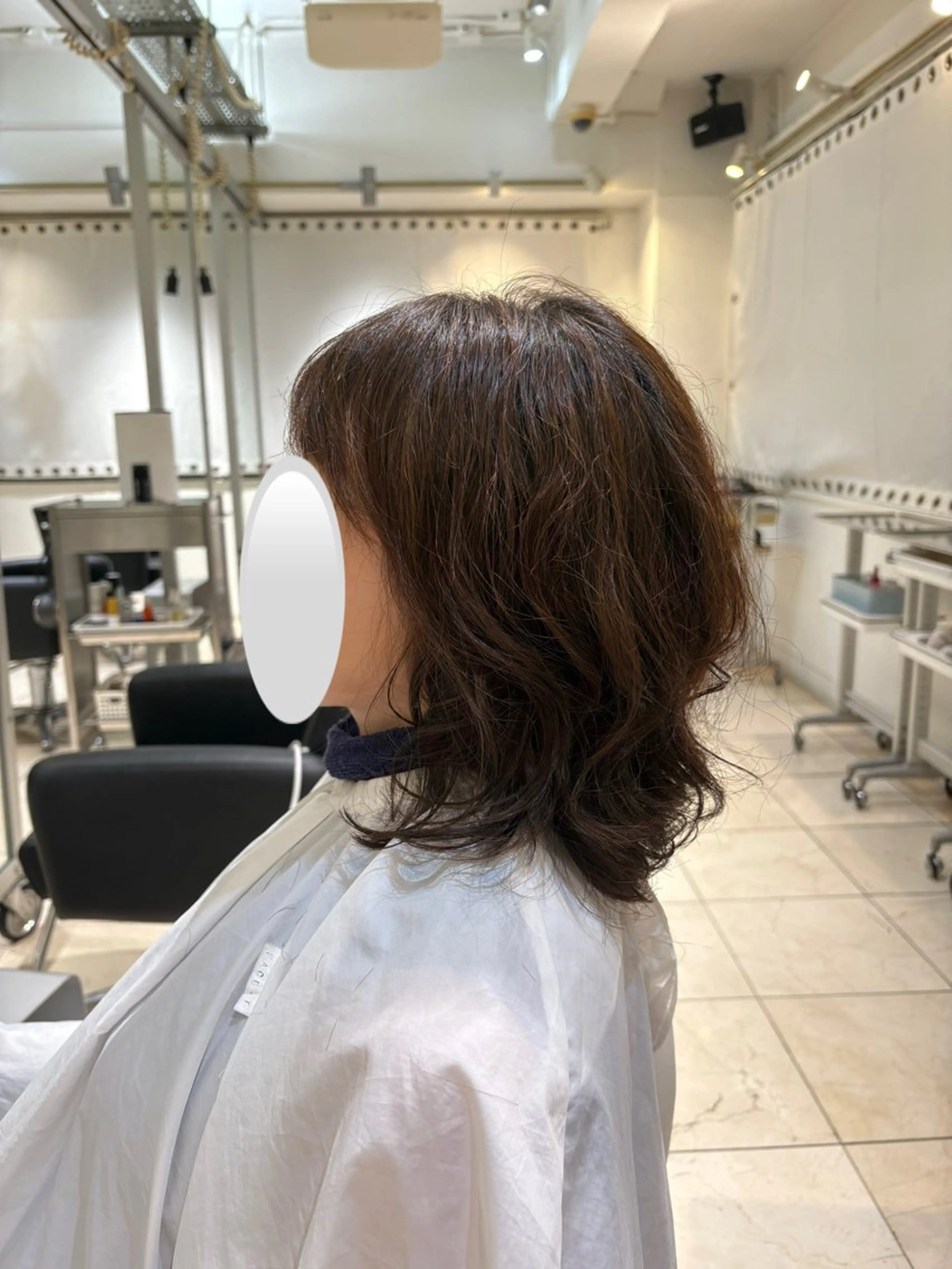 9/20(土)18：３０前後スタート✂︎ミディアムボブカット➕コールドパーマ（ゆるめコテ巻き風）の写真