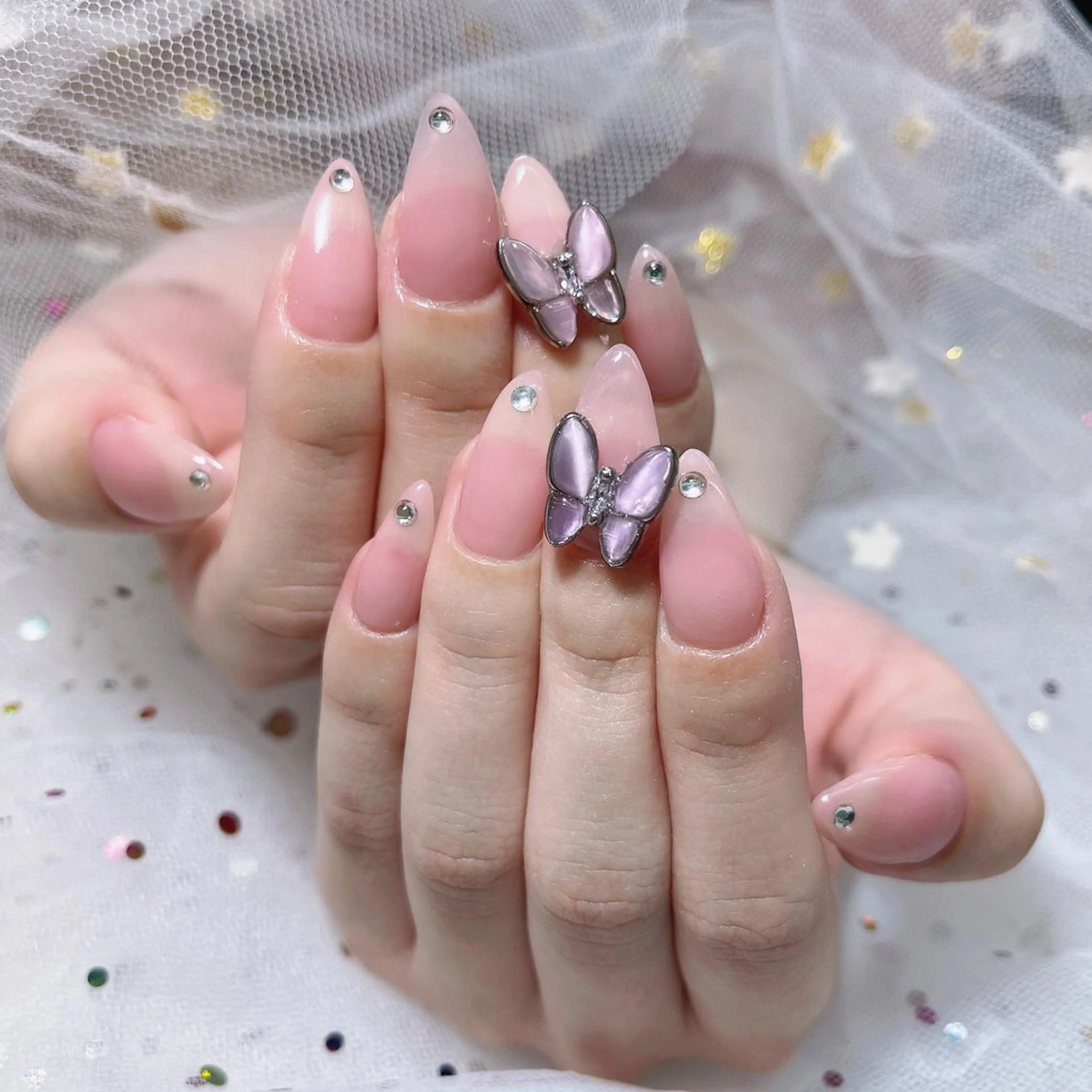 ネイル 🦋ネイルサロン ブラン🌈ゆりのネイルデザイン