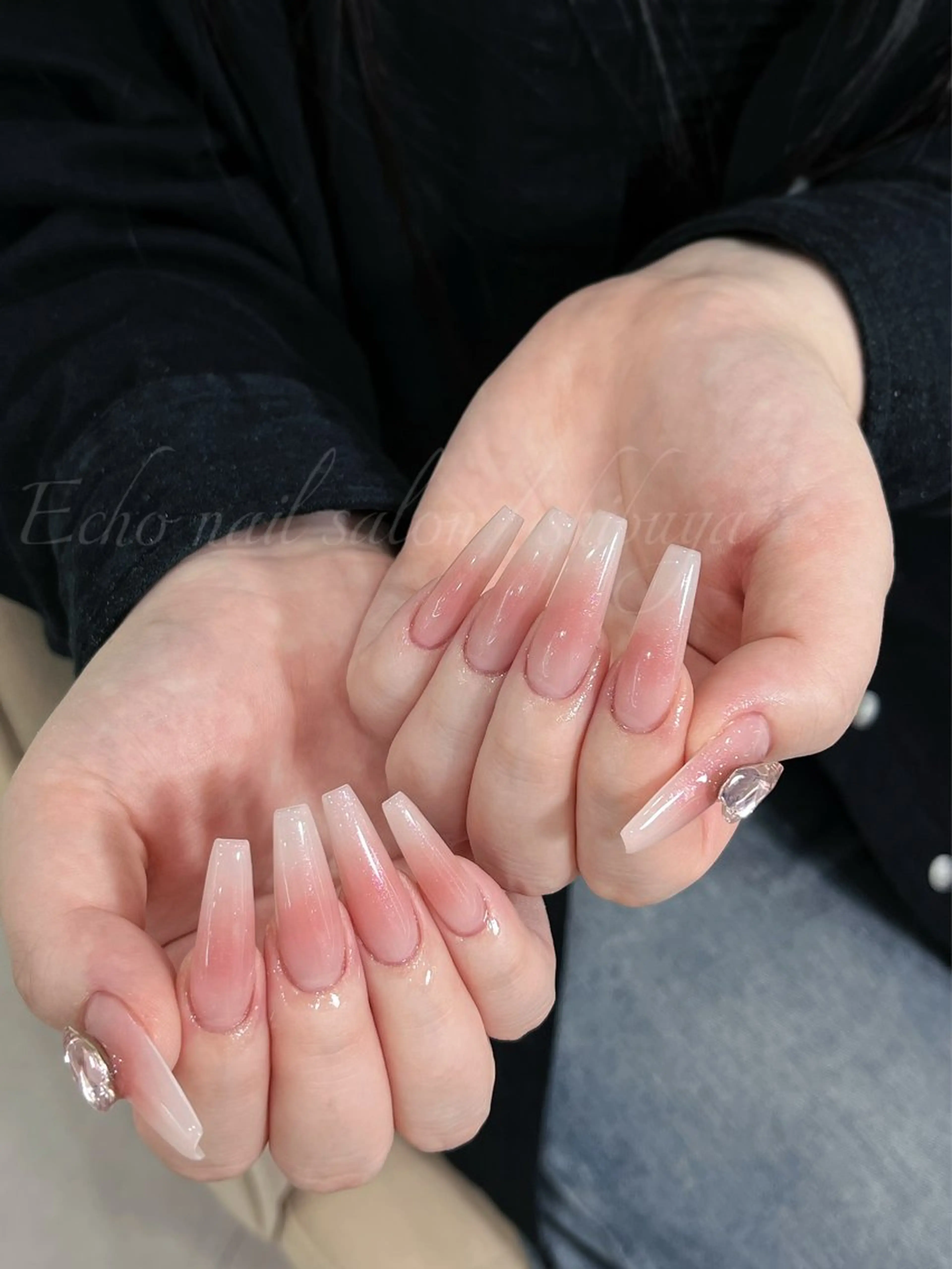 ロング ハンドネイル Echo Nail Salonのネイルデザイン